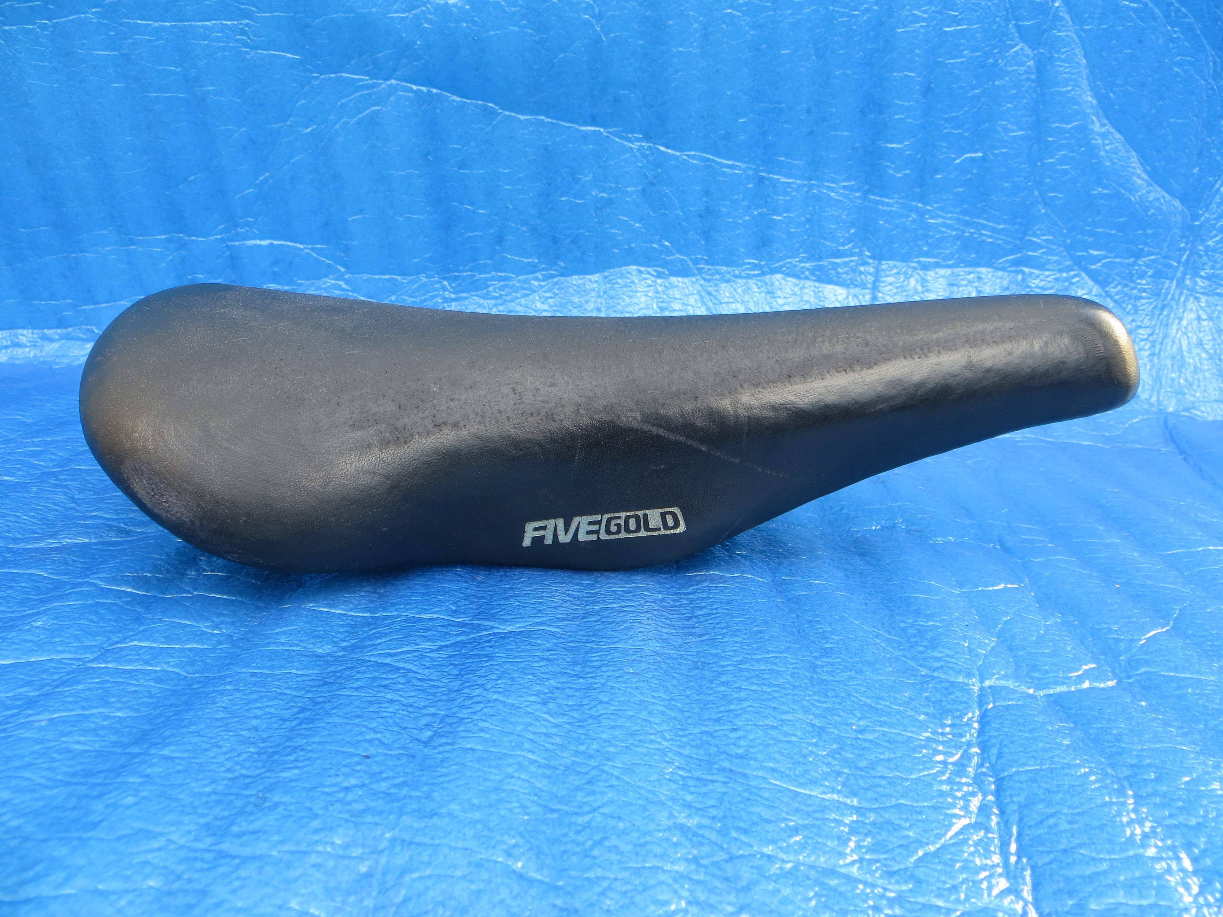 Kashima Five Gold FG-4P 44mm NJS Unpadded Saddle  (25100517)