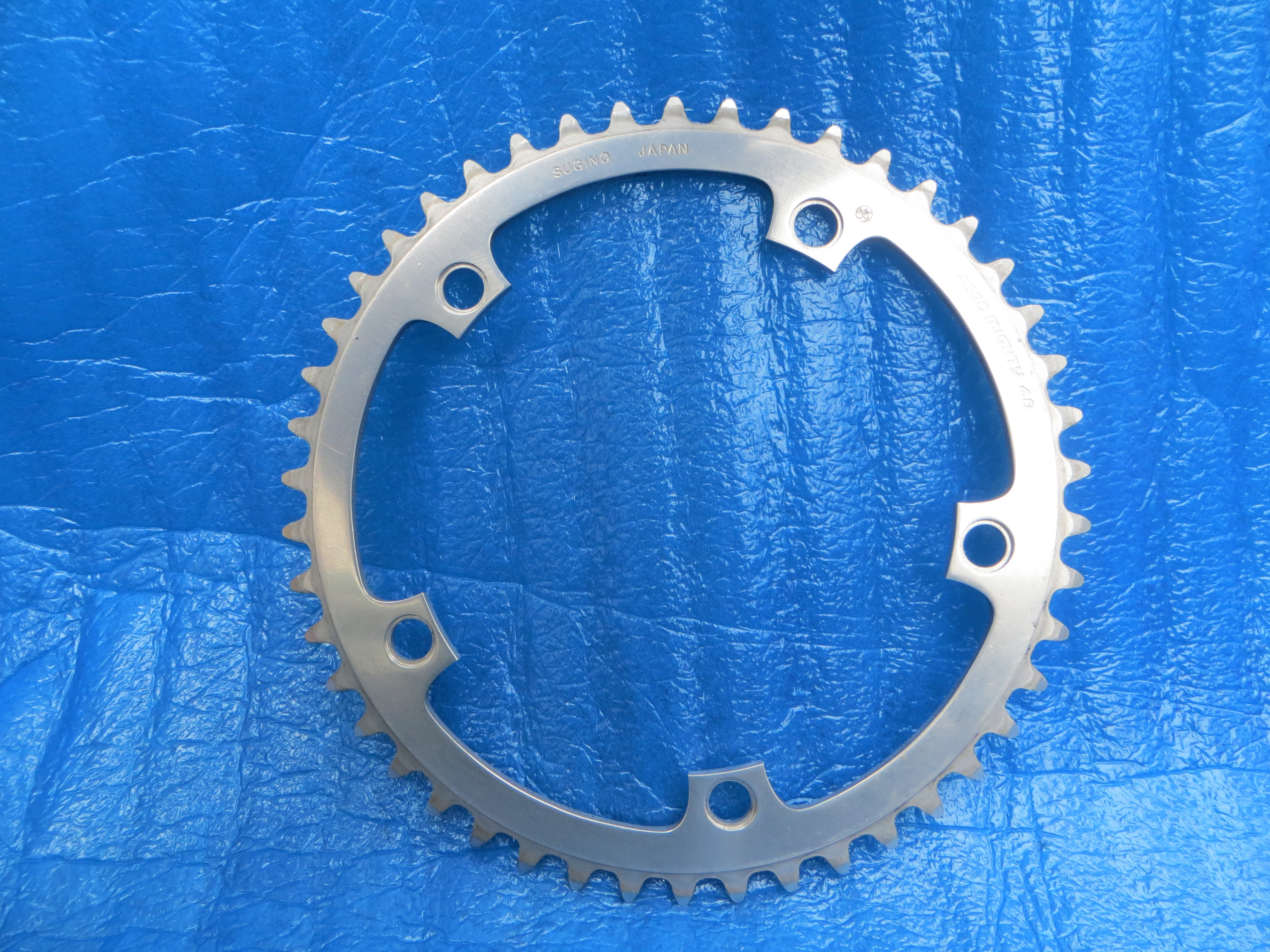 Sugino Aero Mighty 1/8" 144BCD NJS Chainring 46T (25100608)