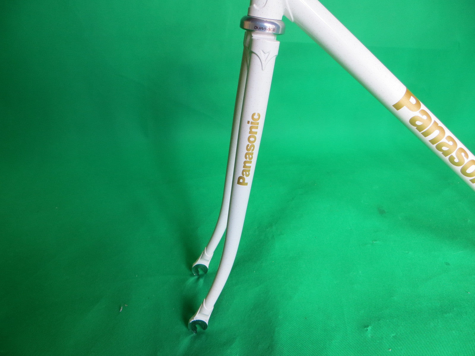 誠実 // PANASONIC white EXPORT NJS – 51cm // flake gold + パーツ