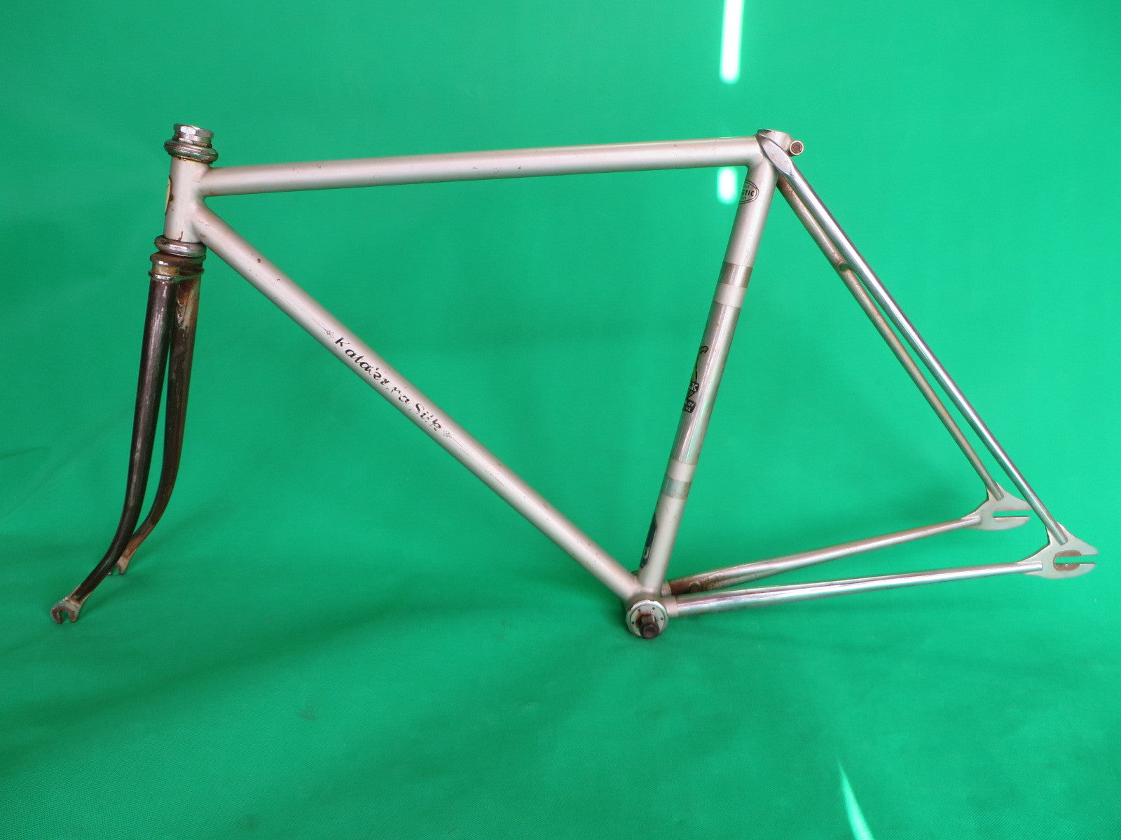 Vintage KATAKURA SILK | chrome/silver | 1975 | 48.5cm – NJS