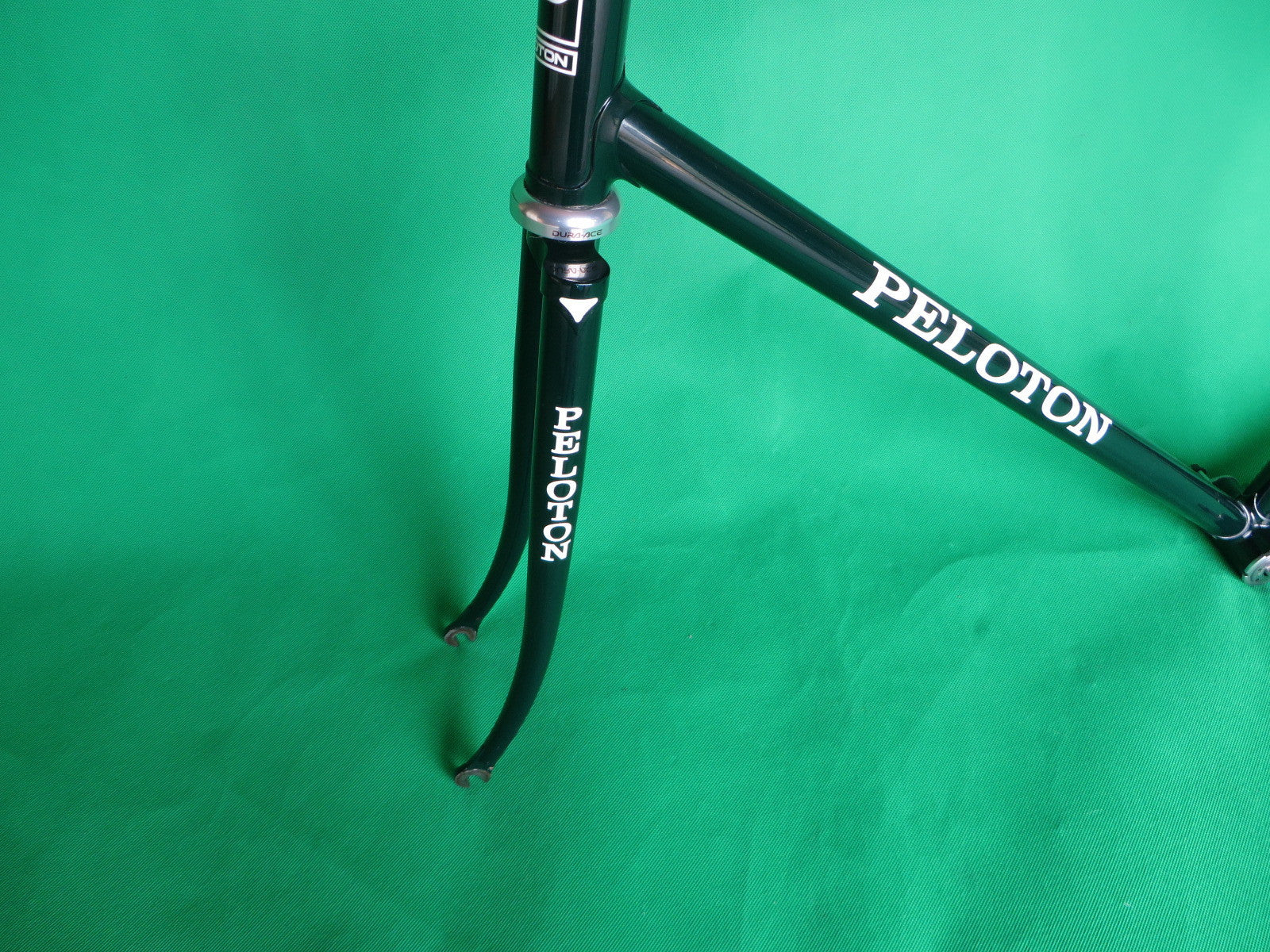 Peloton Dark Green {53.5cm} – NJS EXPORT