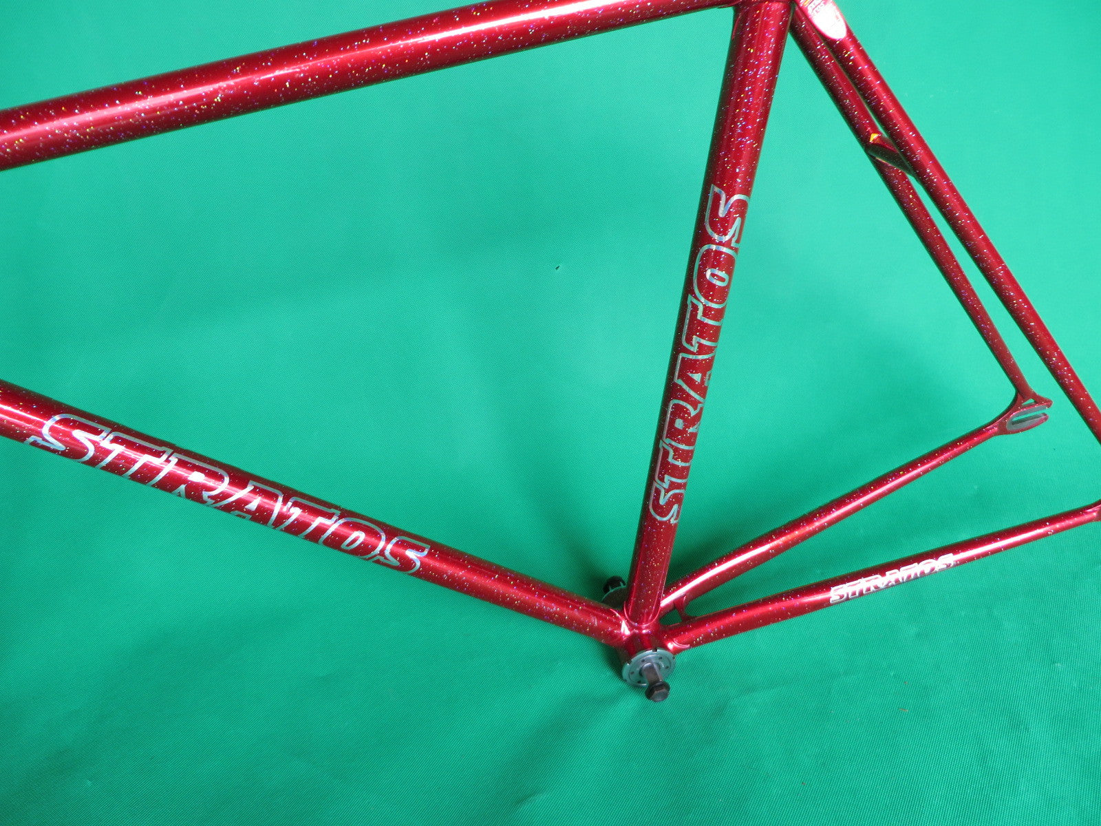 STRATOSフレーム Stratos Red Rainbow Sparkle (50.5cm) – NJS EXPORT
