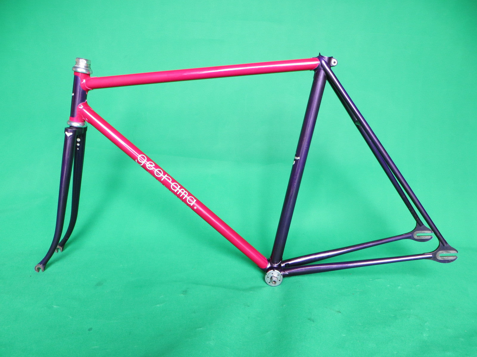 GEORAMA  // ruby pink + dark purple metallic two tone // 53cm