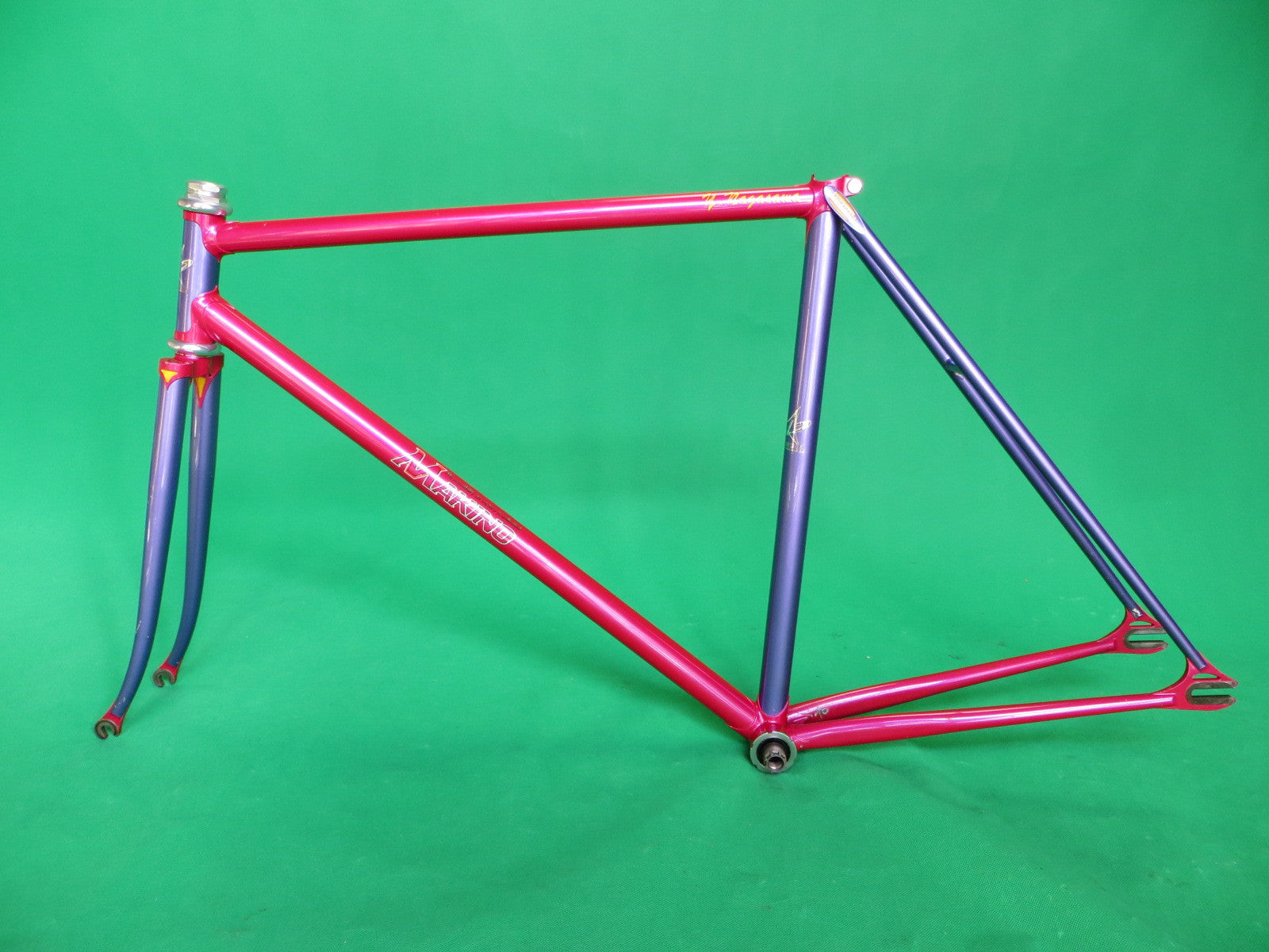 MAKINO // Pinkish-Red + Purple Two Tone 2009 // 51.5cm