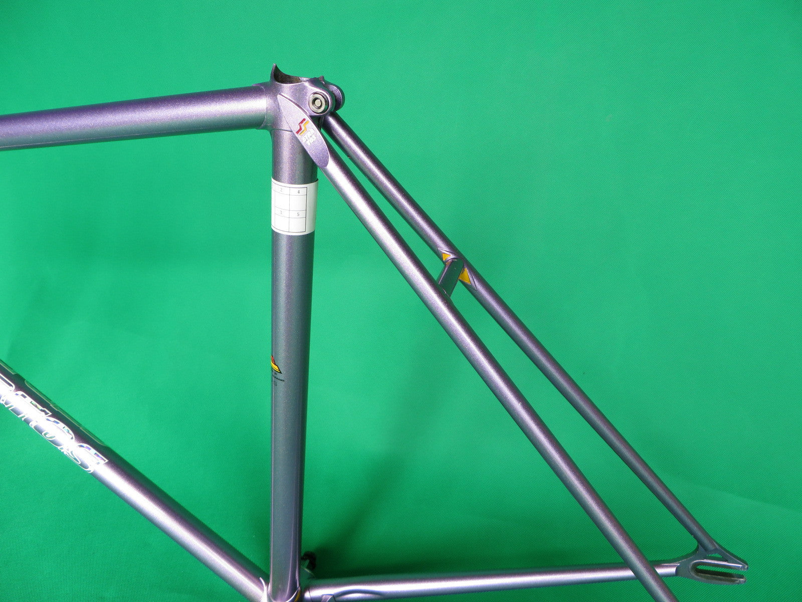 Stratos Light Purple Metallic (50.5cm) – NJS EXPORT