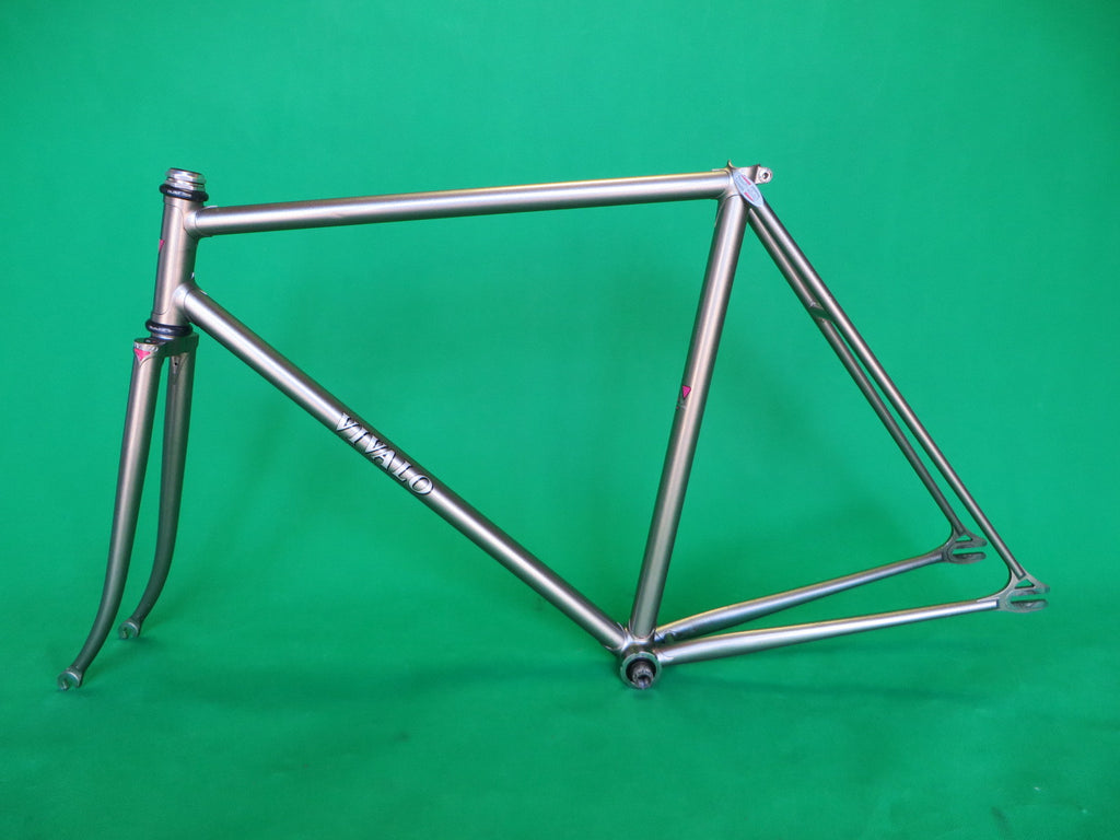 VIVALO // grey-silver 2002 // 51cm