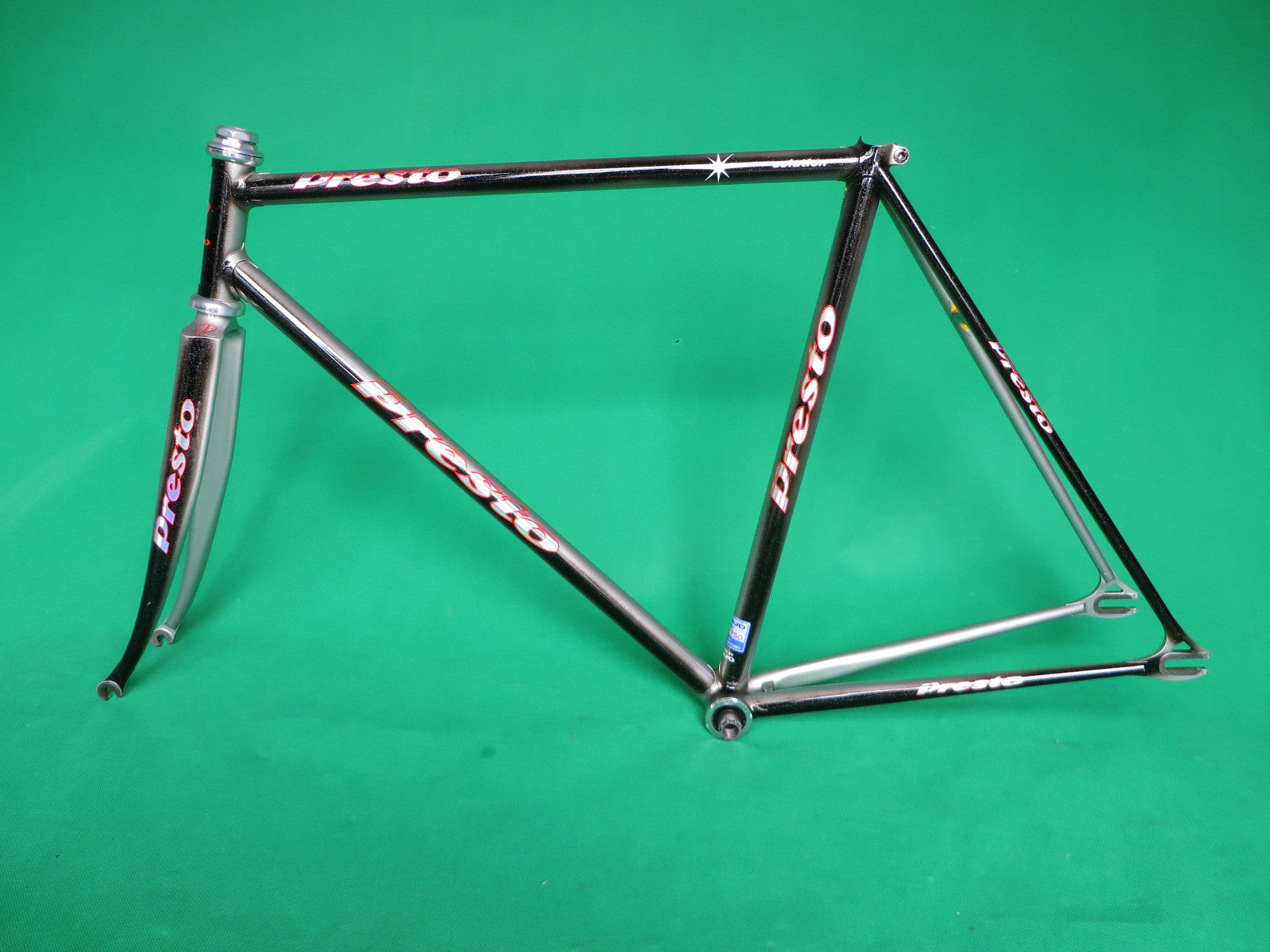 presto プレストnjs ピストフレーム　セット 競輪 NJS “PRESTO (プレスト)” フレームセット ¥50,000- 参考価格