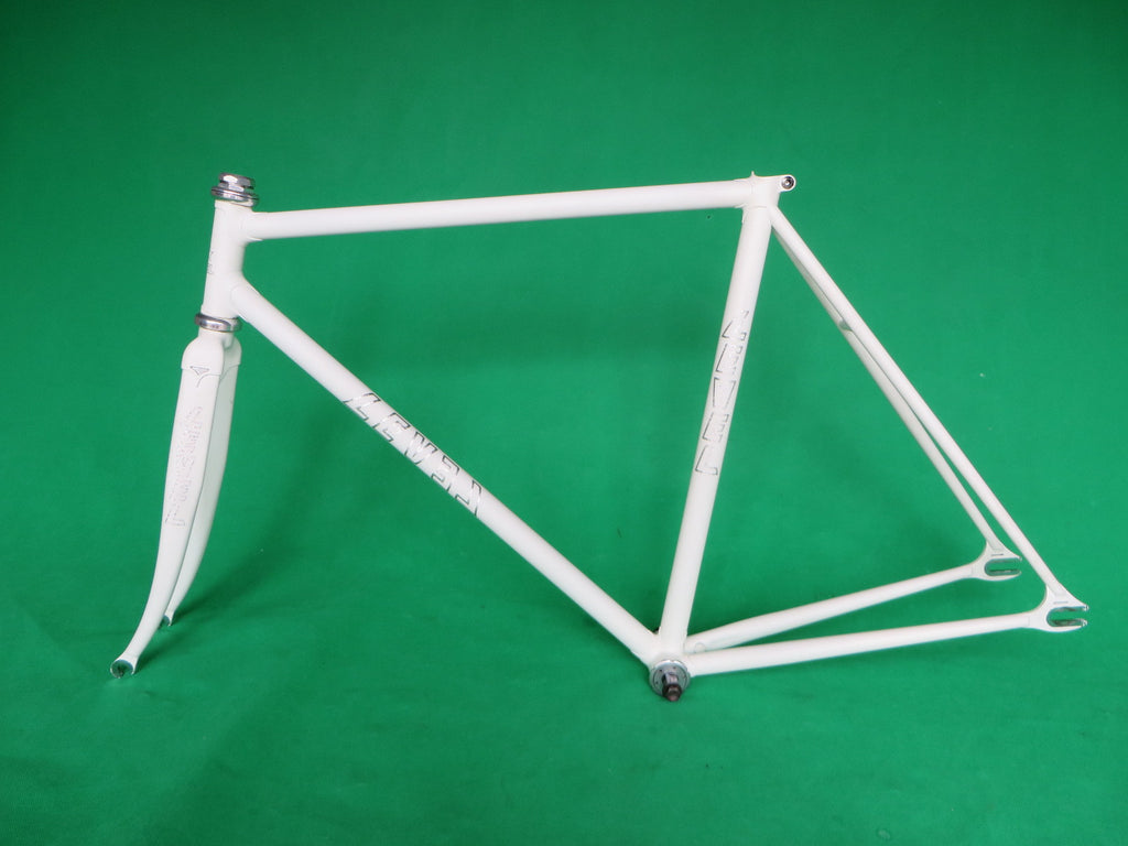 Level Matte White w/ Columbus MAX fork {51.5cm}