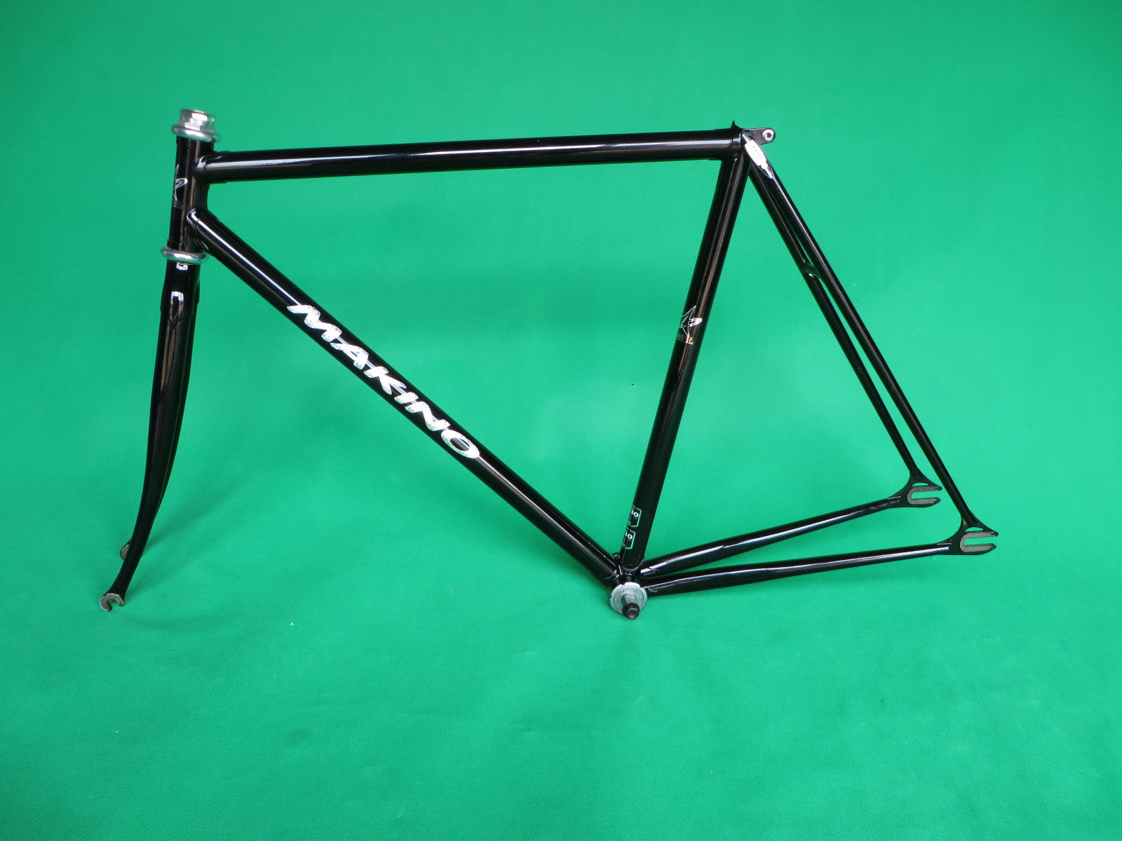 Makino // Black // 53cm
