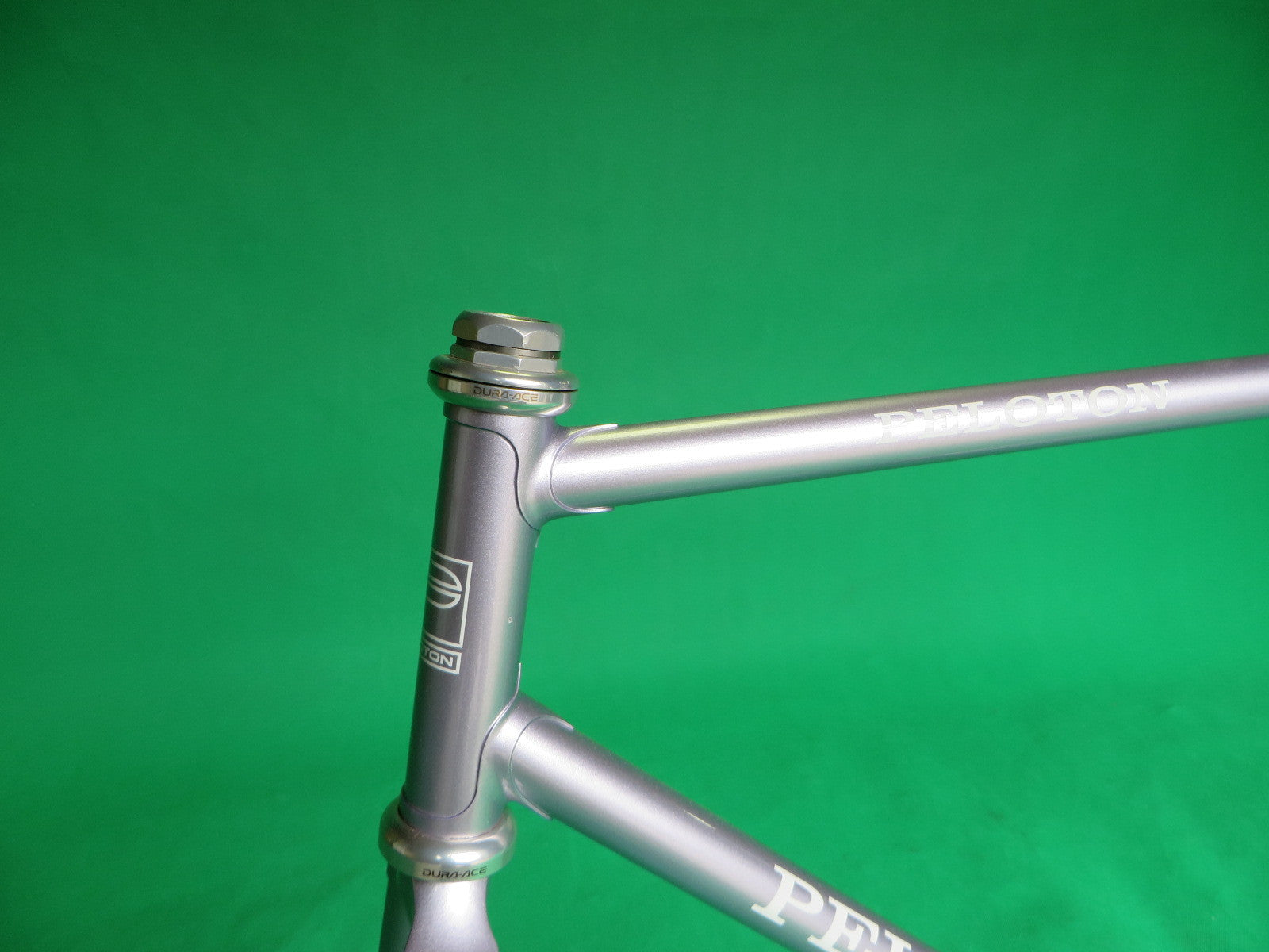 NJS 完成車　PELOTON 新品パーツ組み パーツ売り見本 NJSフレーム 下森製作所 peloton ピスト 完成車
