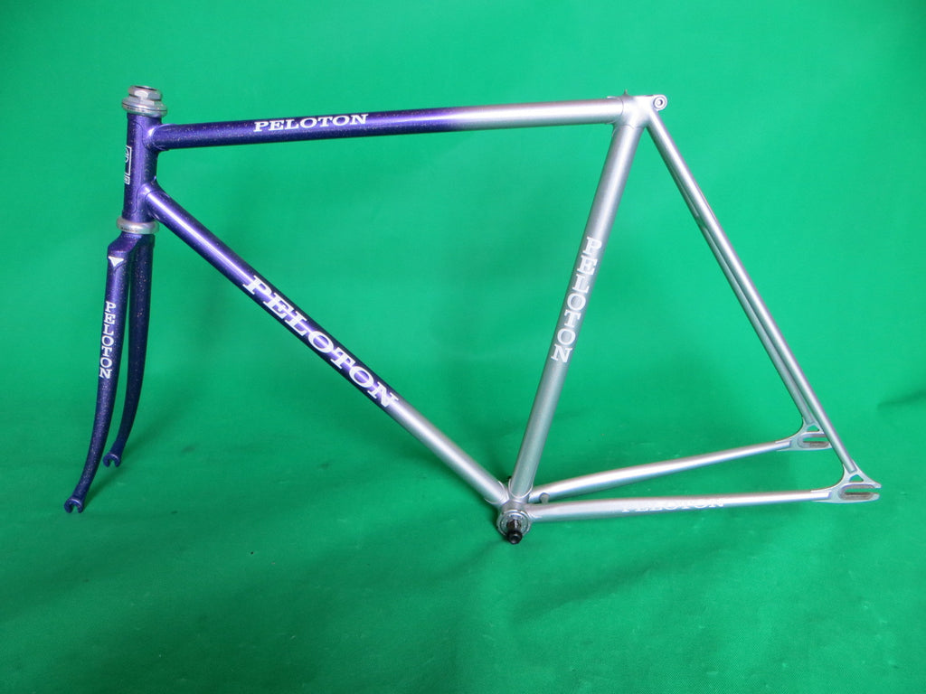 PELOTON // silver purple fade with rainbow flake // 52cm