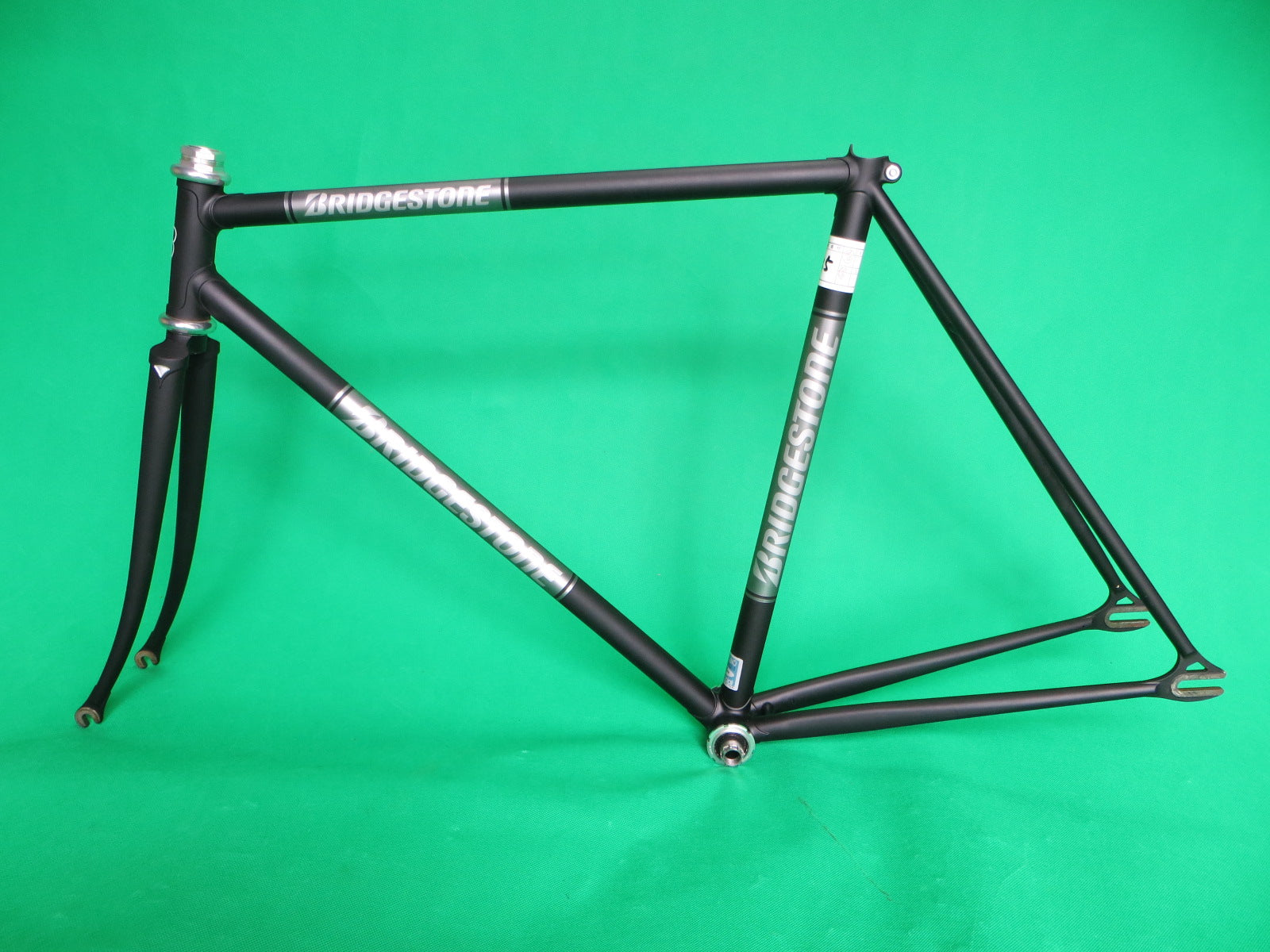 Bridgestone // Matte Black Silver Two Tone // Dedacciai Zero Uno // 51.5cm