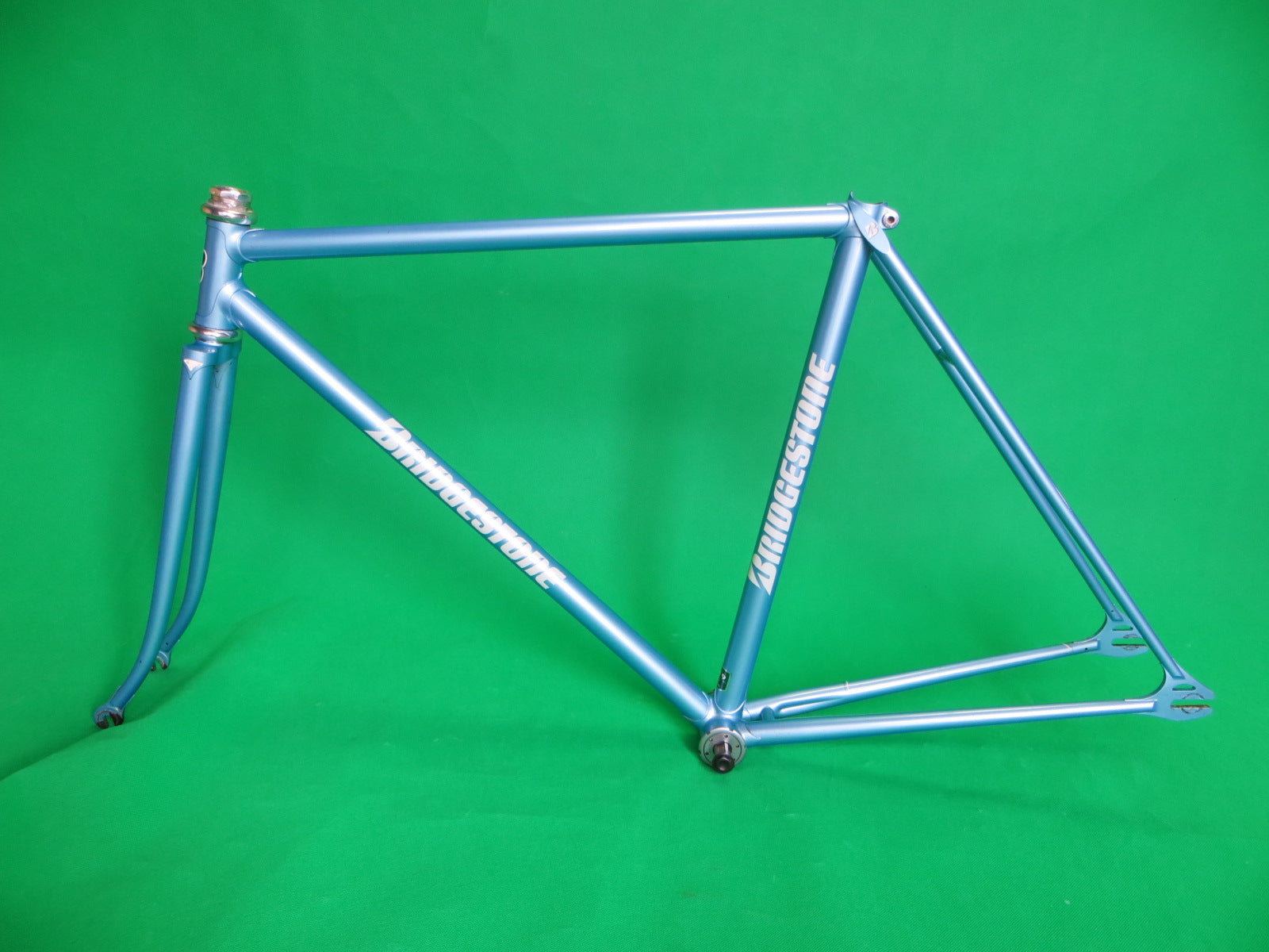Bridgestone // Light Blue Metallic // 50cm