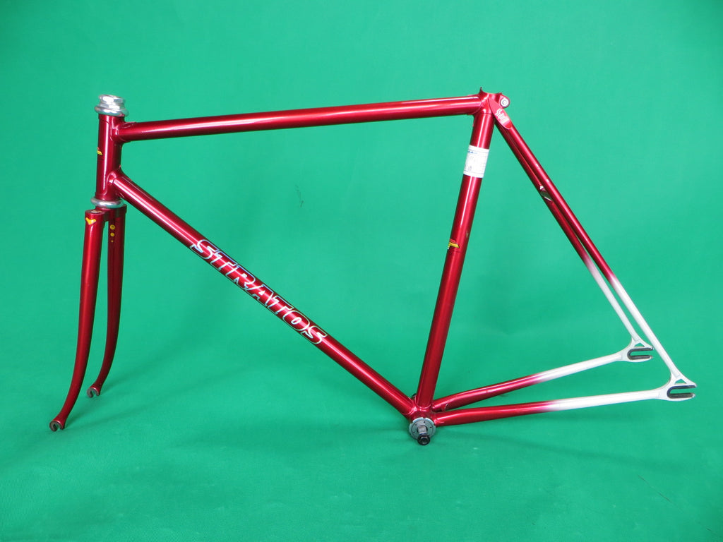 Stratos  // Red Metallic White Fade  // 52cm