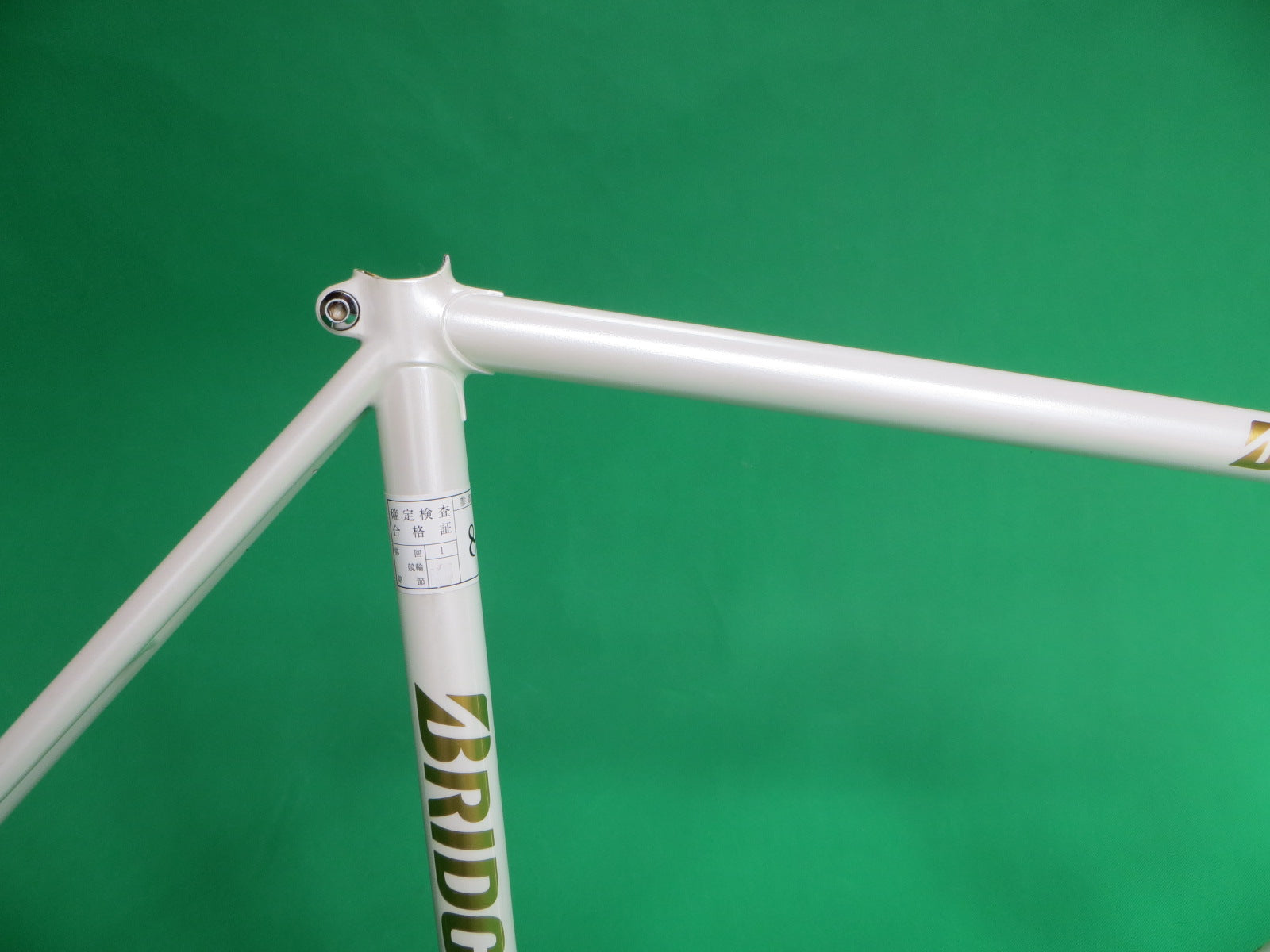 Bridgestone // White // Kasei 8630R + 019 Tubing // 51cm