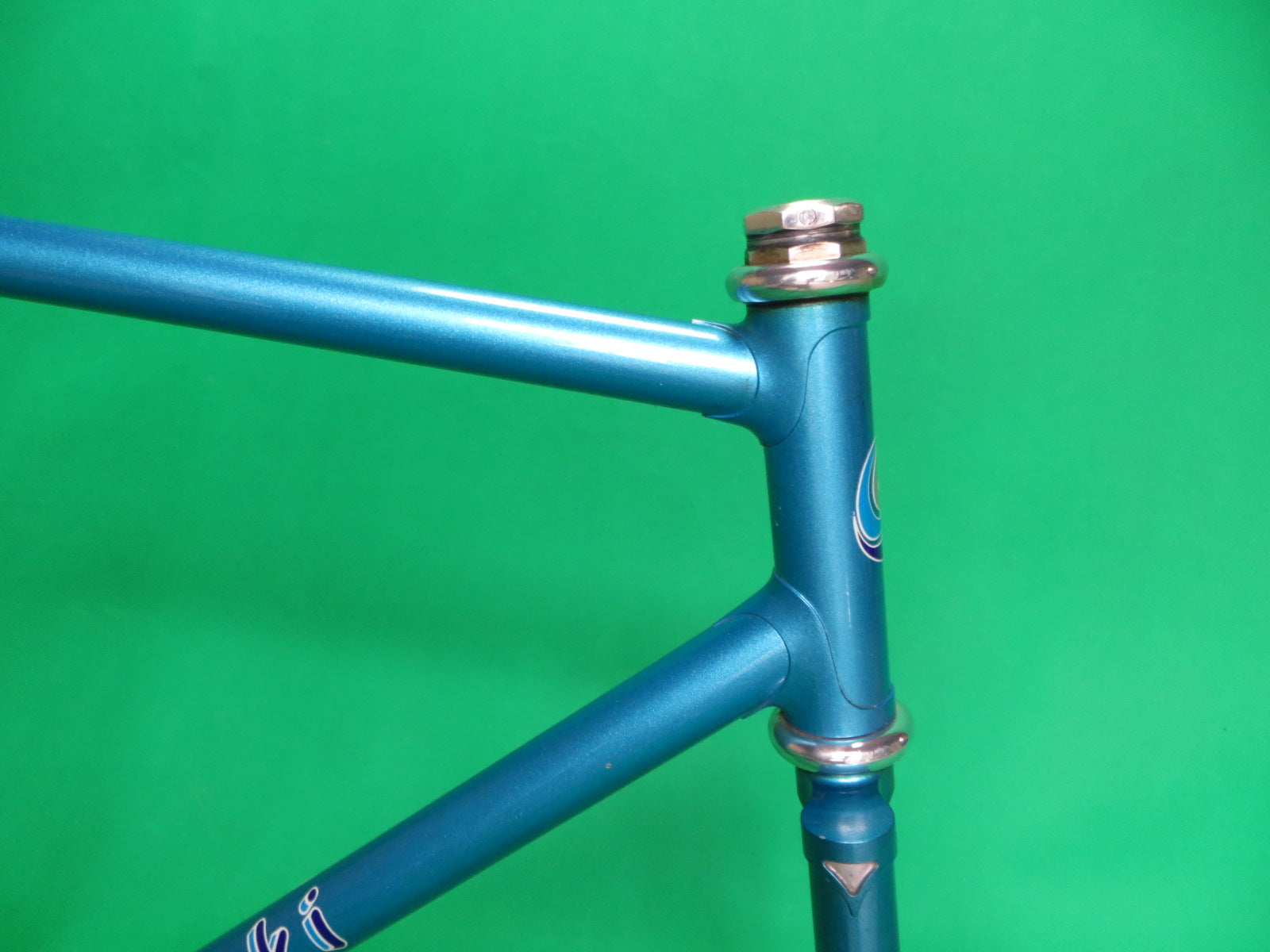 Ohtaki // Blue Metallic // 53cm – NJS EXPORT