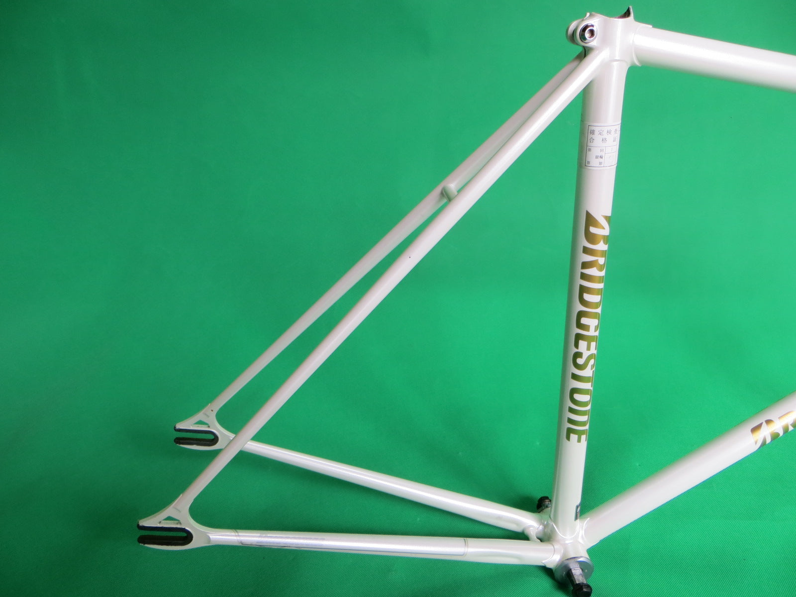 Bridgestone // White // Kasei 8630R + 019 Tubing // 51cm