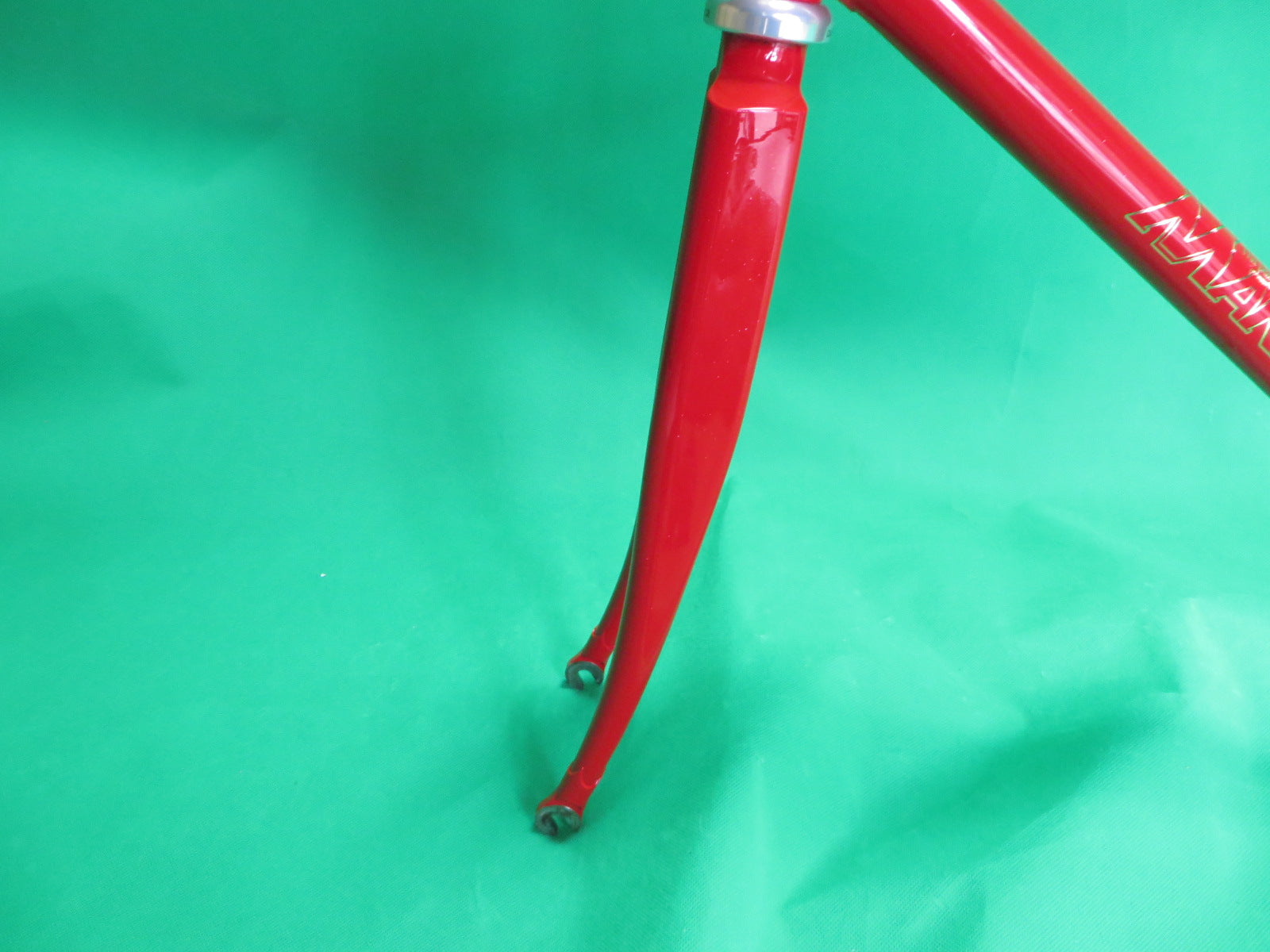 Makino Columbus Max Fork/ Columbus Zona // Red / Black Fade