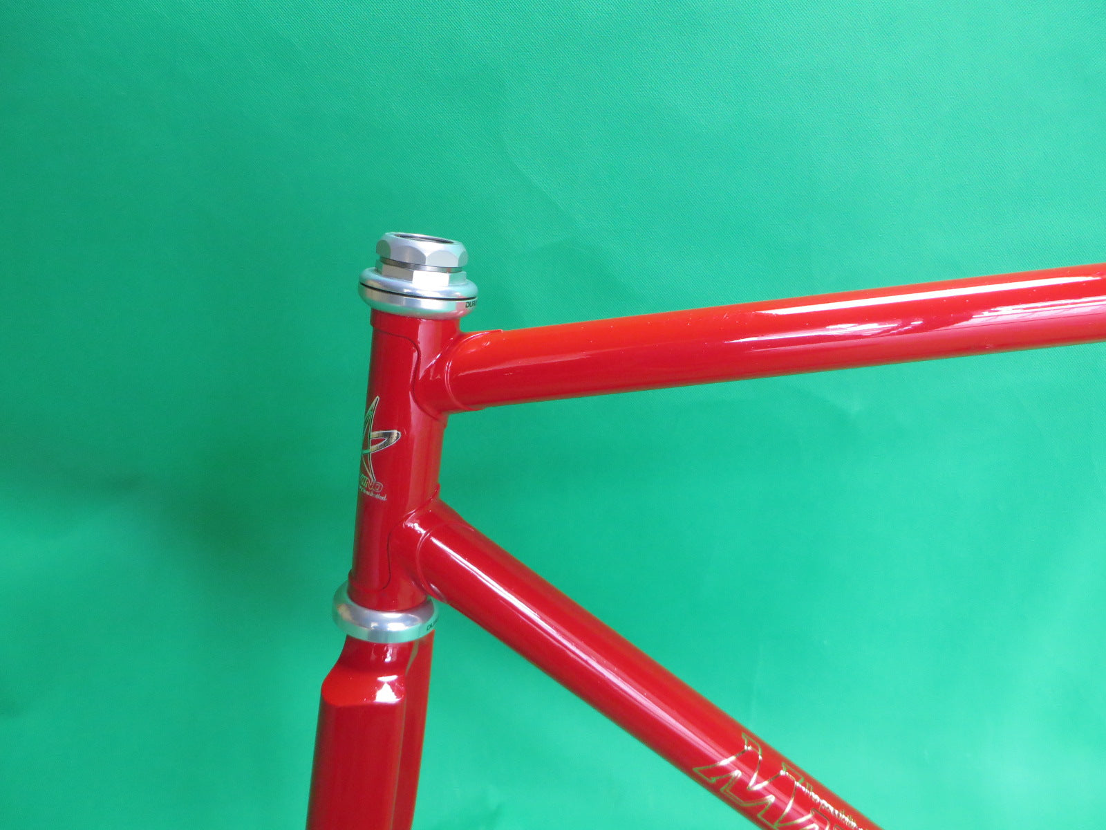 Makino Columbus Max Fork/ Columbus Zona // Red / Black Fade