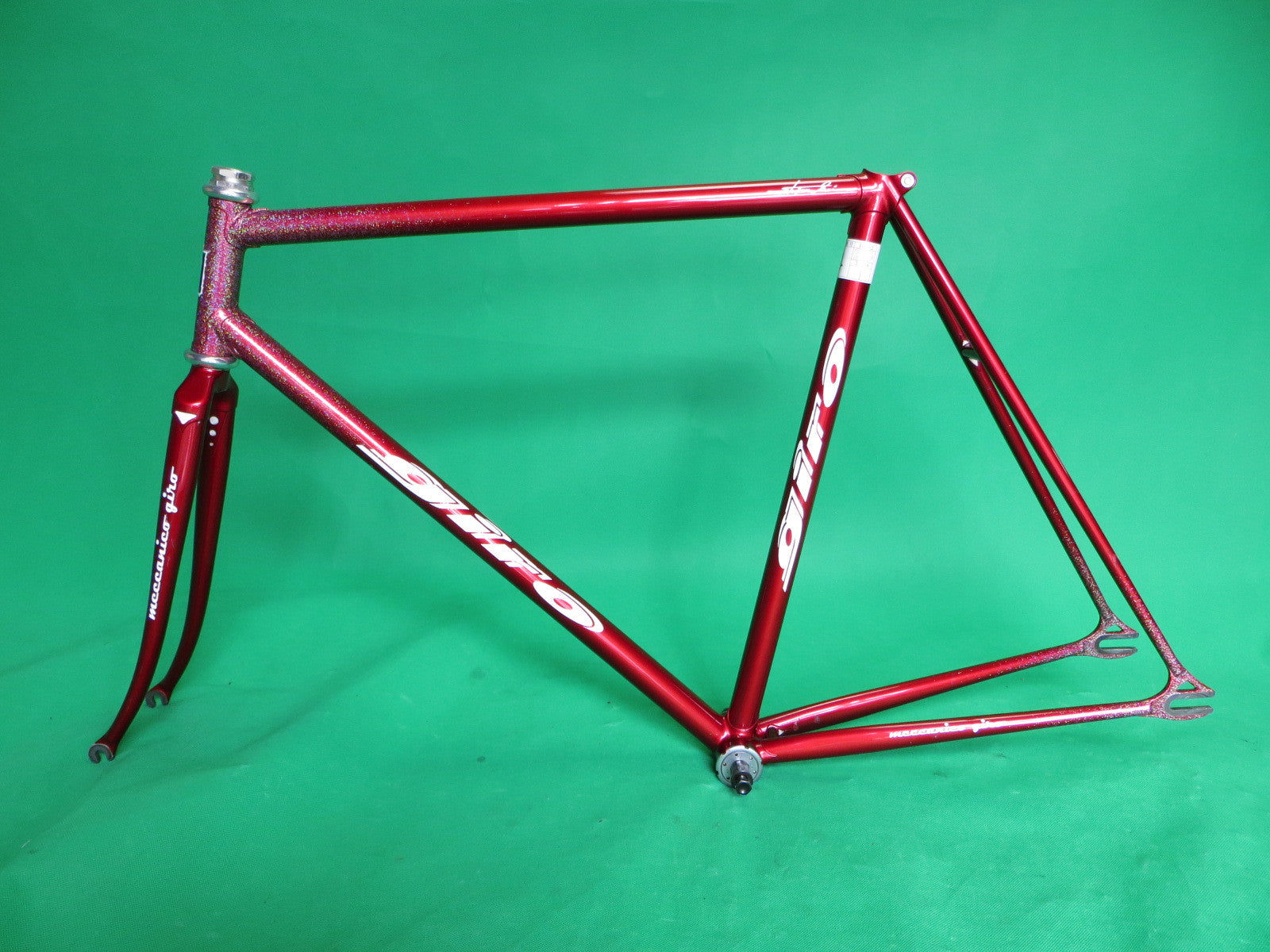 GIRO // red metallic rainbow flake // 54cm