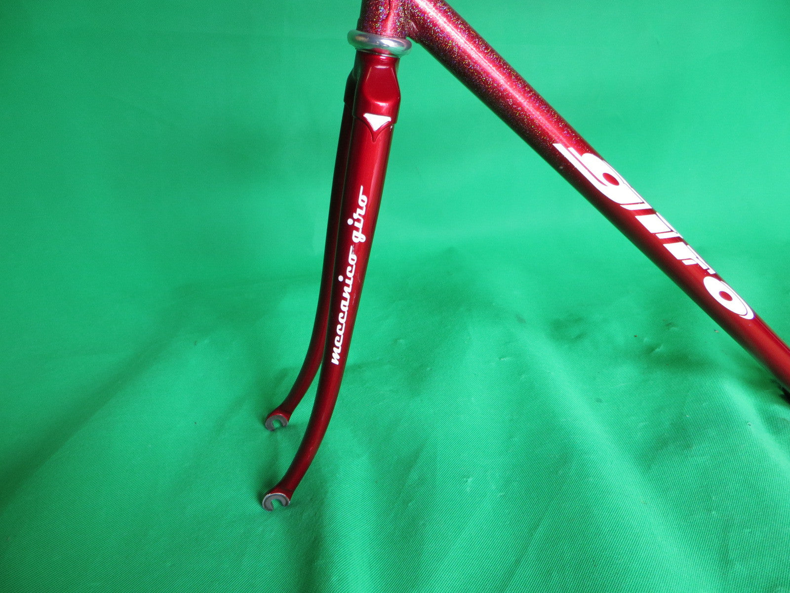 GIRO // red metallic rainbow flake // 54cm – NJS EXPORT