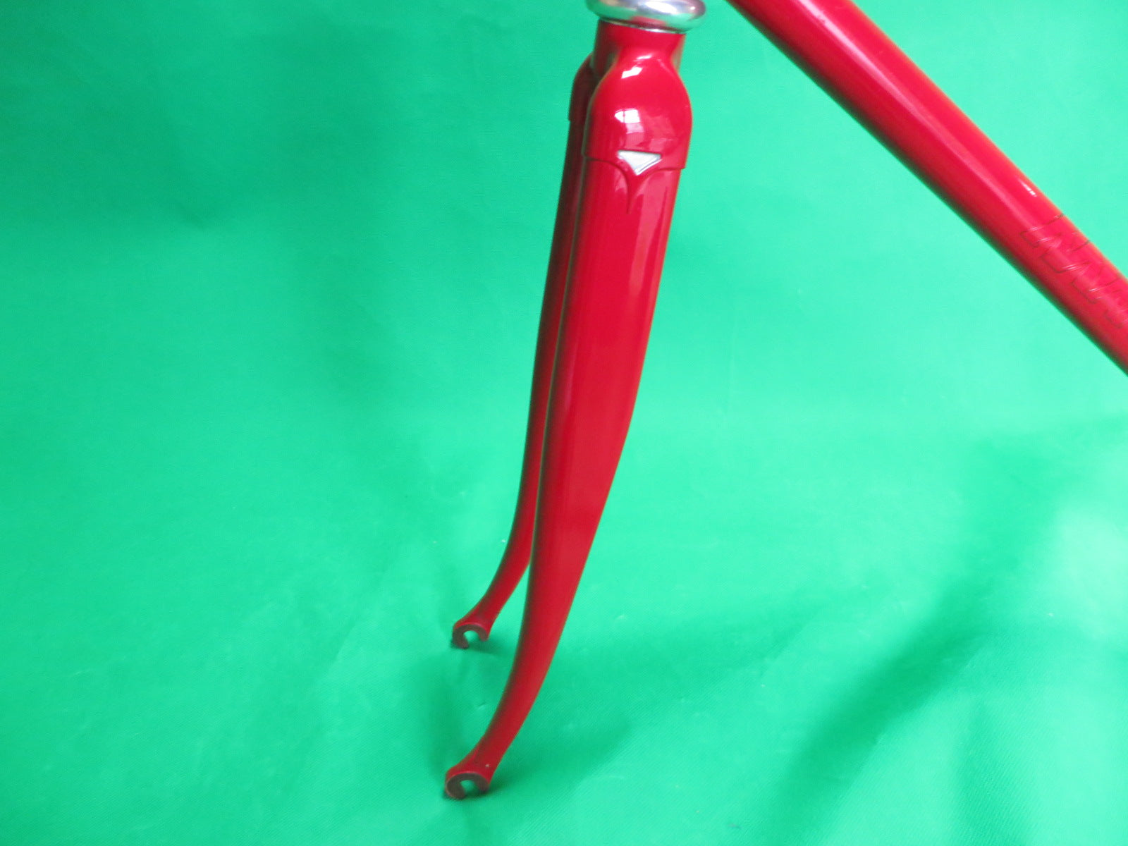 Makino Columbus Max Fork // Red Metallic with fine red flake