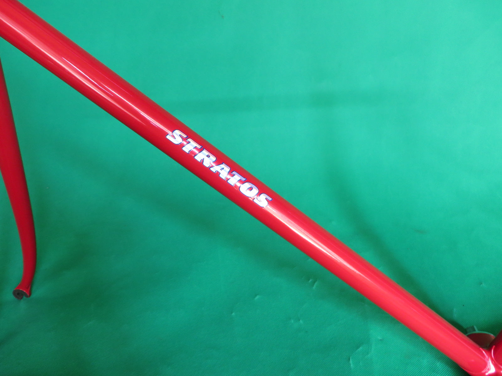 Stratos // Red // 53.5cm – NJS EXPORT