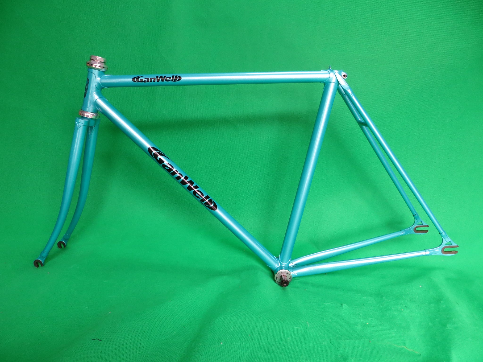 Gan Well Pro // Turquoise Blue with Silver Flake // 50.5cm
