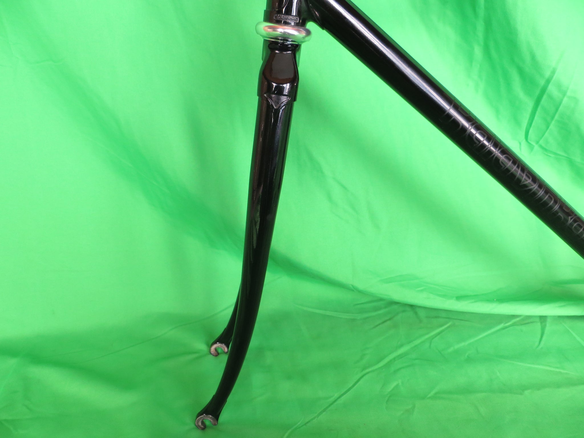 Kalavinka // Black // 52cm – NJS EXPORT