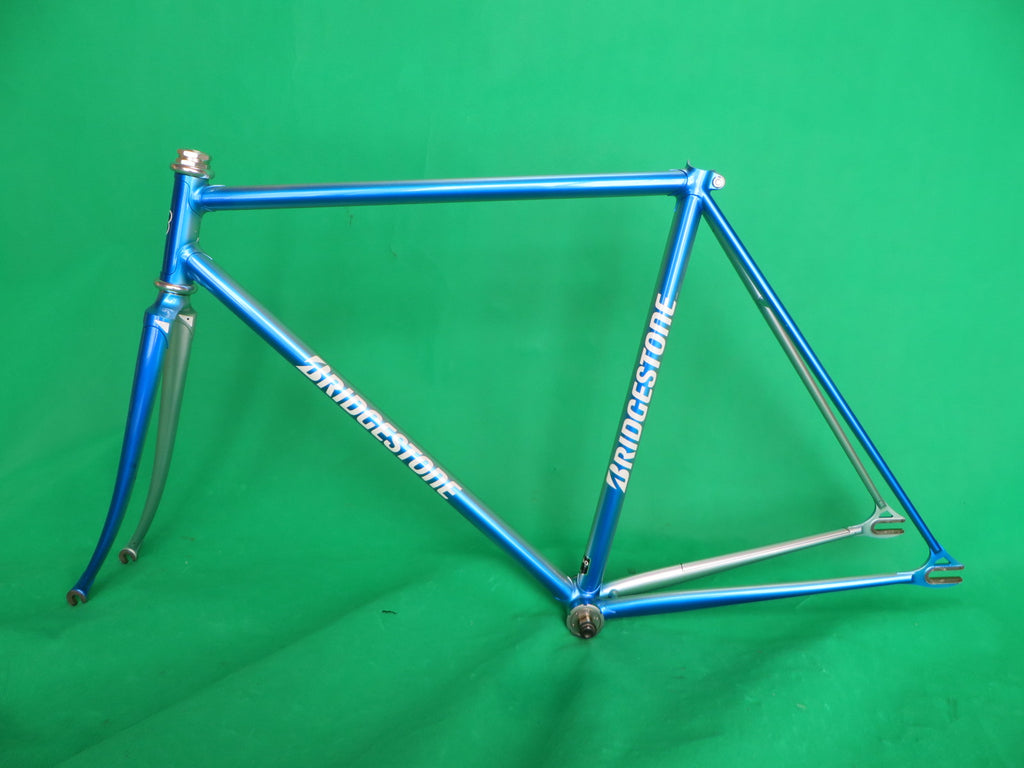 Bridgestone // Blue Metallic Silver Fade //  52cm