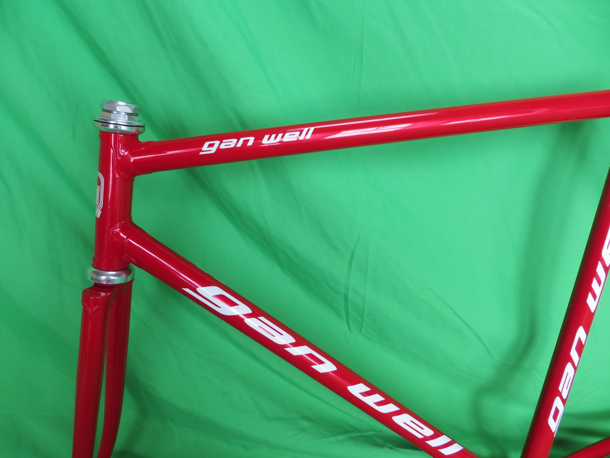 Gan Well Pro // Red Metallic // 53.5cm – NJS EXPORT