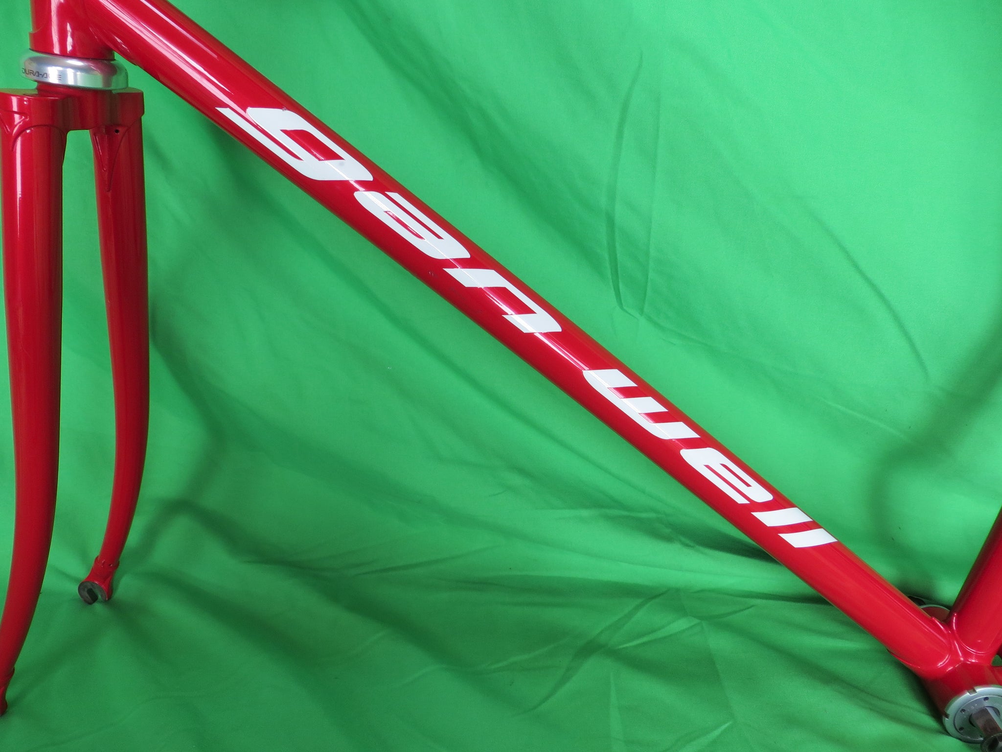 Gan Well Pro // Red Metallic // 53.5cm – NJS EXPORT