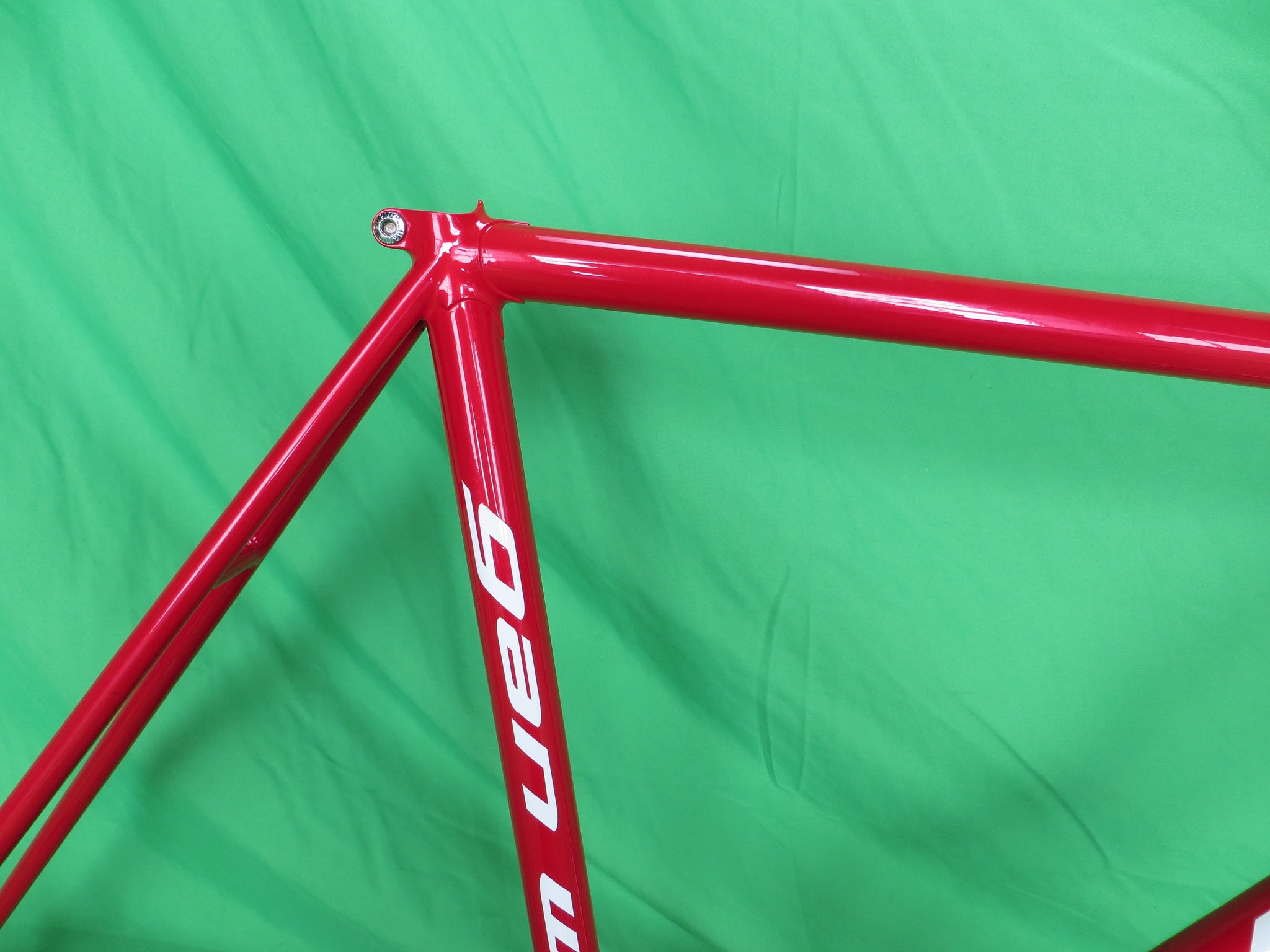 スパークル鯉 赤6m Gan Well Pro // Red Metallic // 53.5cm – NJS EXPORT