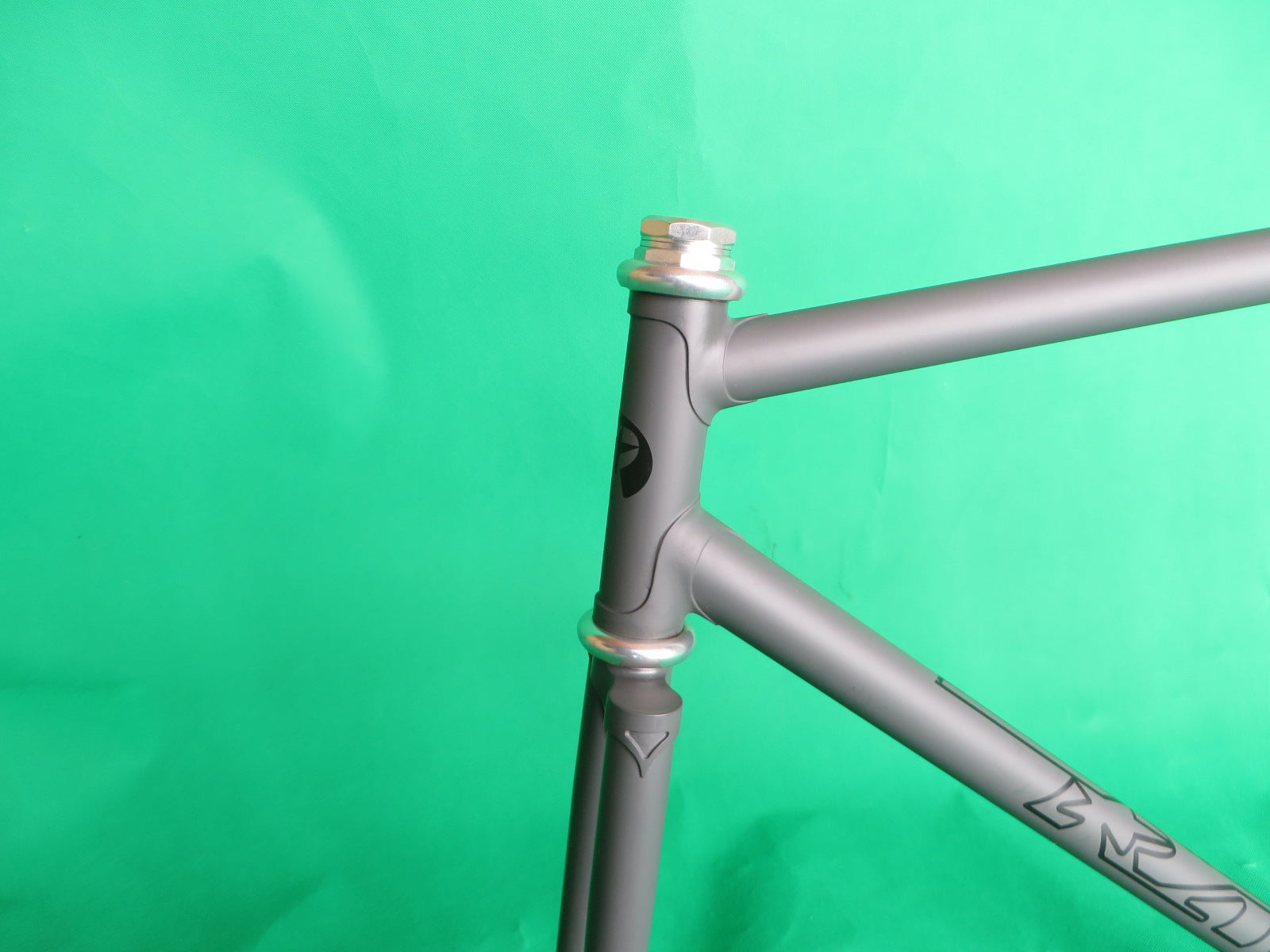 Rap // Matte Gray // 52.5cm – NJS EXPORT