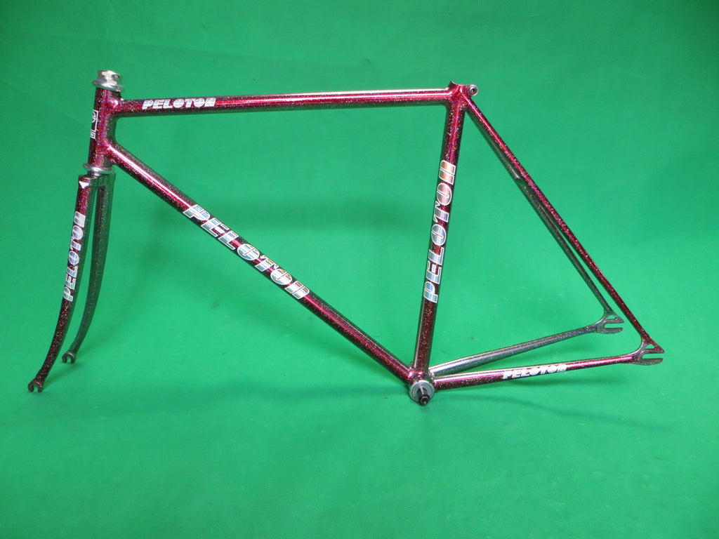 PELOTON // mach-silver + red metallic fade + flake // 50.5cm