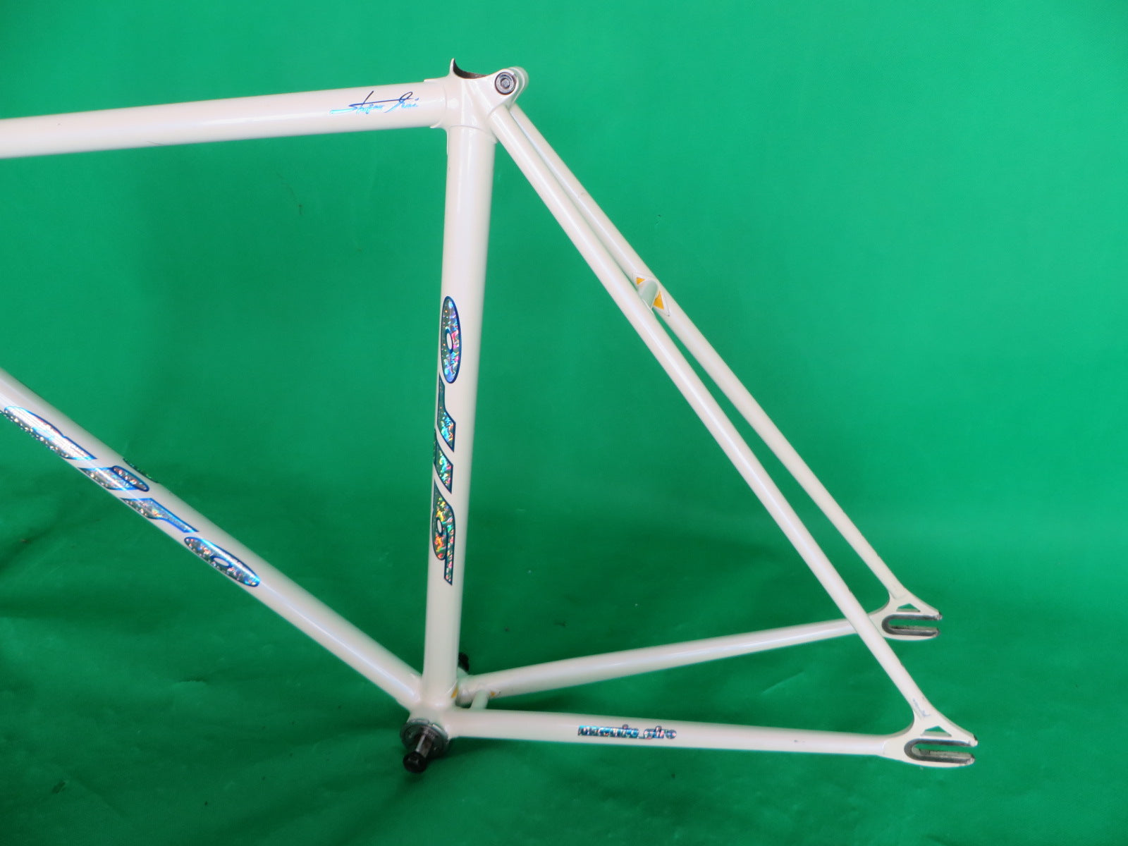 Meccanico Giro // White // 52.5cm – NJS EXPORT