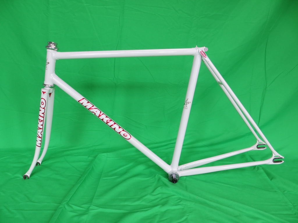 MAKINO  // White  // 50.5cm