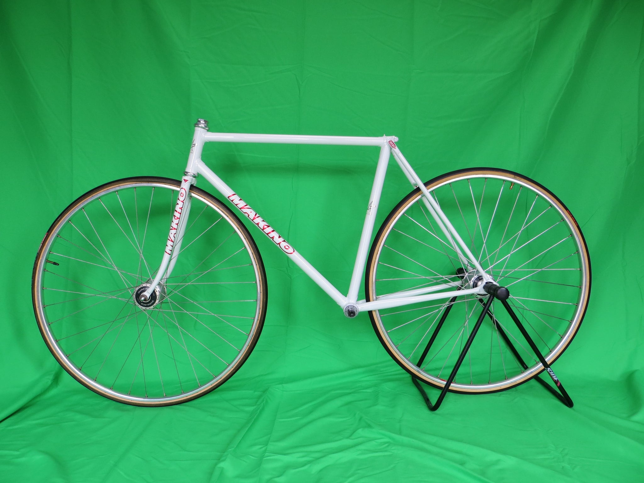 IMG_4596_52f7c540-5d1b-43a0-