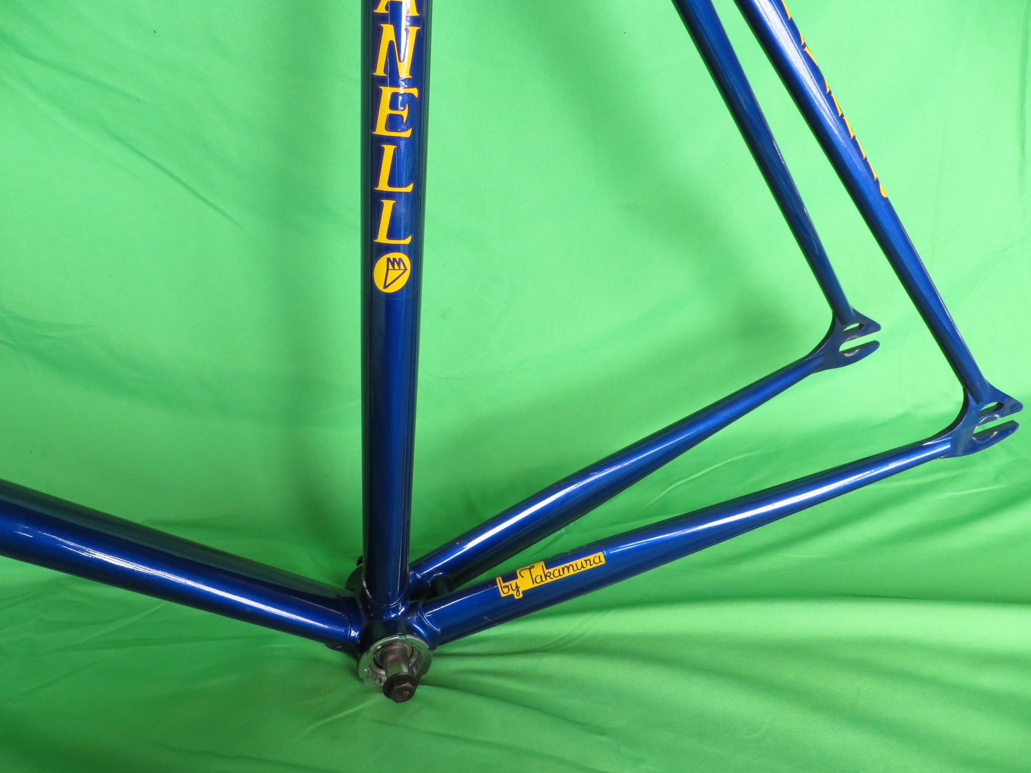 Vintage Ravanello TT // Blue Metallic 57.5cm / Shimano trackends