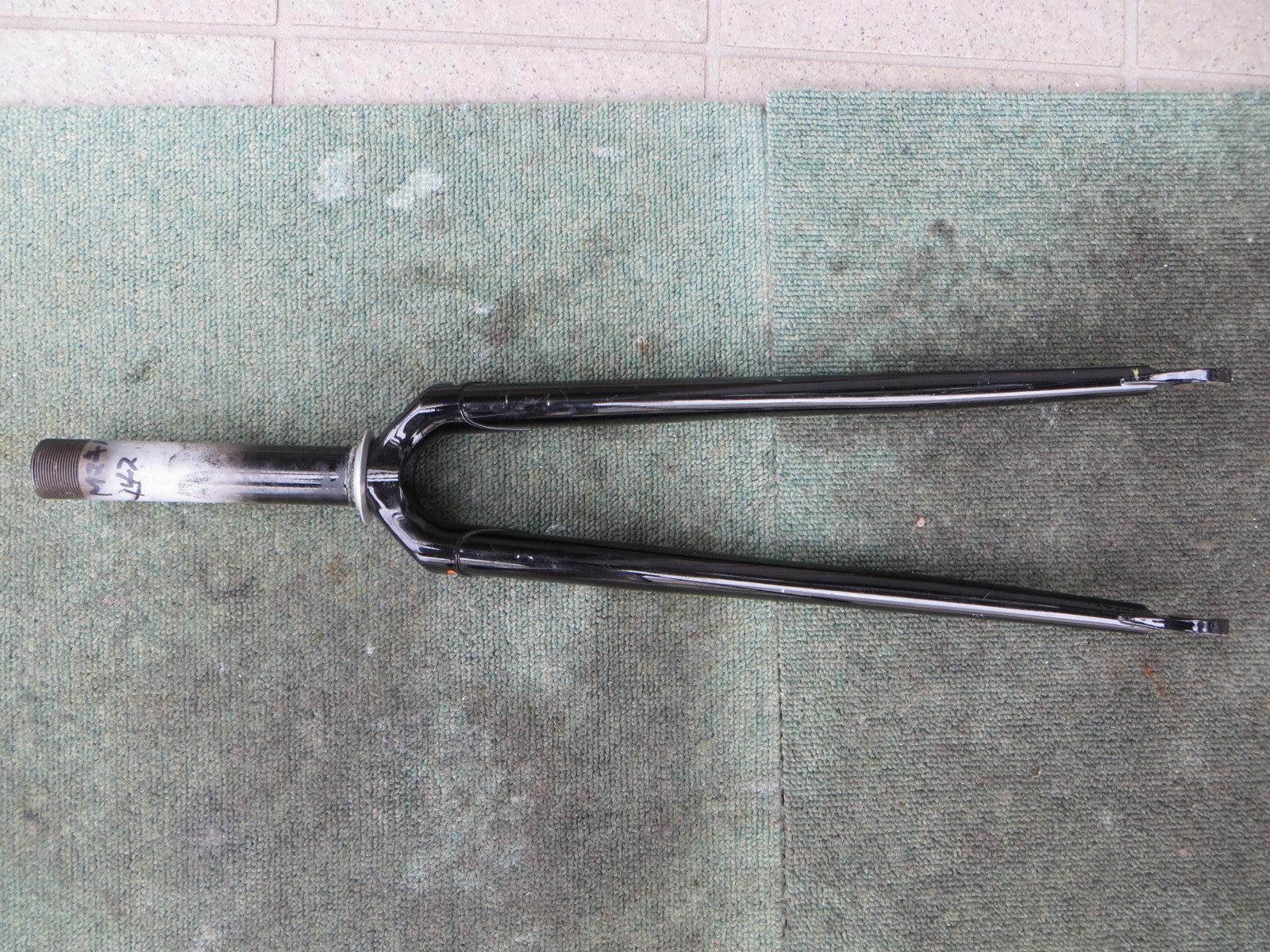 Makino Front Fork 133mm steering Column 9mm Slot