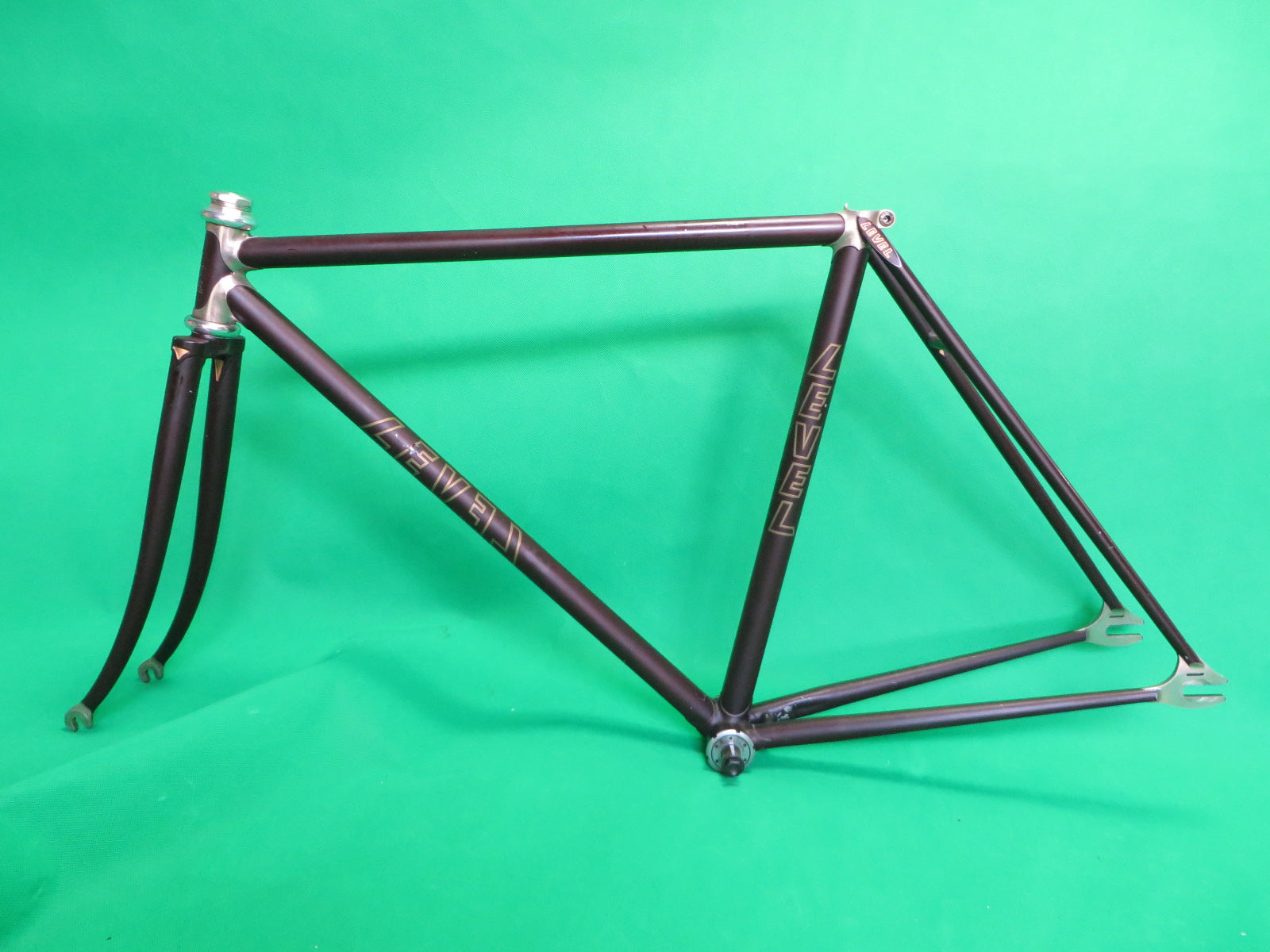 LEVEL // Matte Brown / Chrome Plated Lugs // 48.5cm