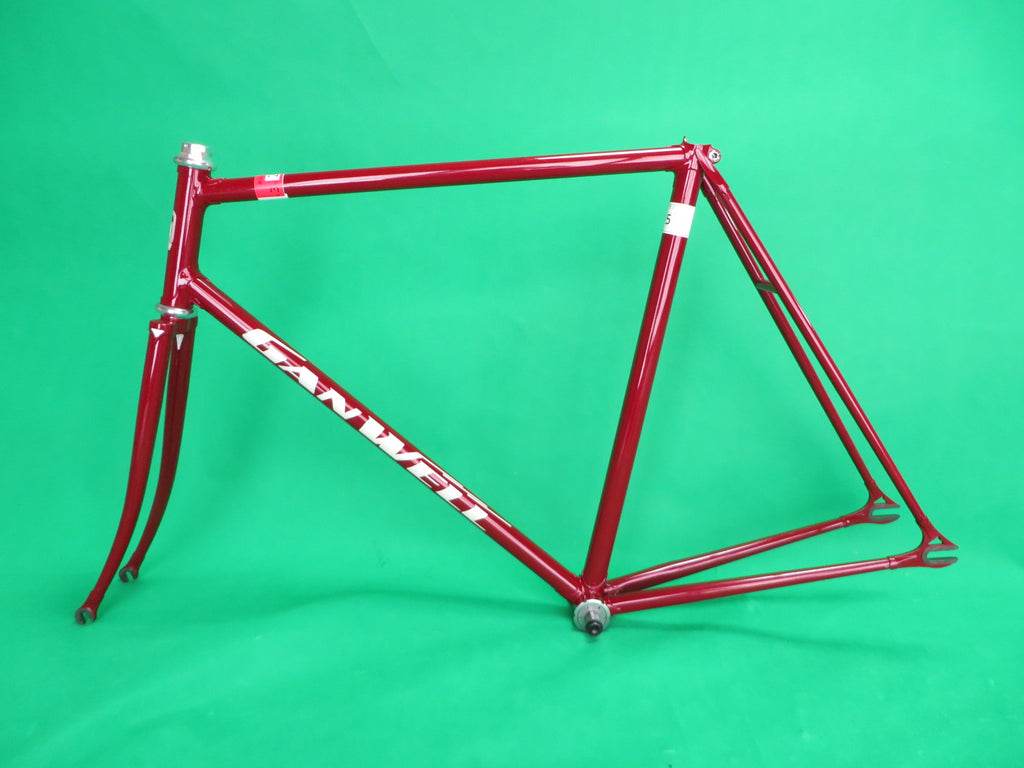 Gan Well Pro // Red Metallic with Fine Red Flake// 55cm