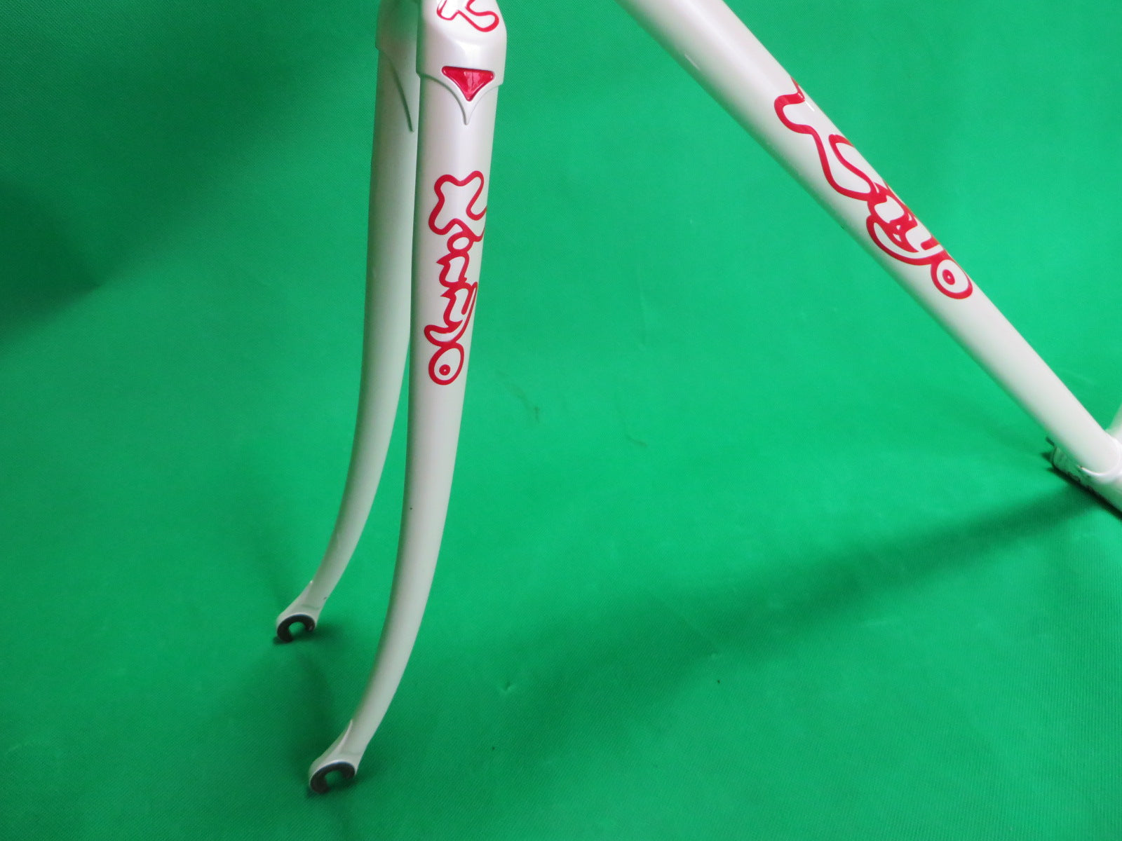 Kiyo Miyazawa // White // 51.5cm – NJS EXPORT
