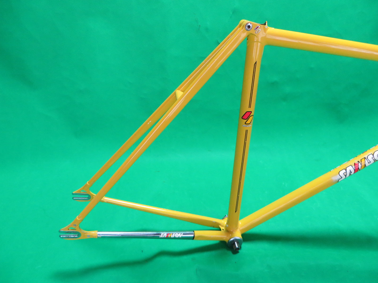 SAMSON Illusion // Yellow / Black Two Tone // 50cm – NJS EXPORT SAMSON Illusion // Yellow / Black Two Tone // 50cm – NJS EXPORT