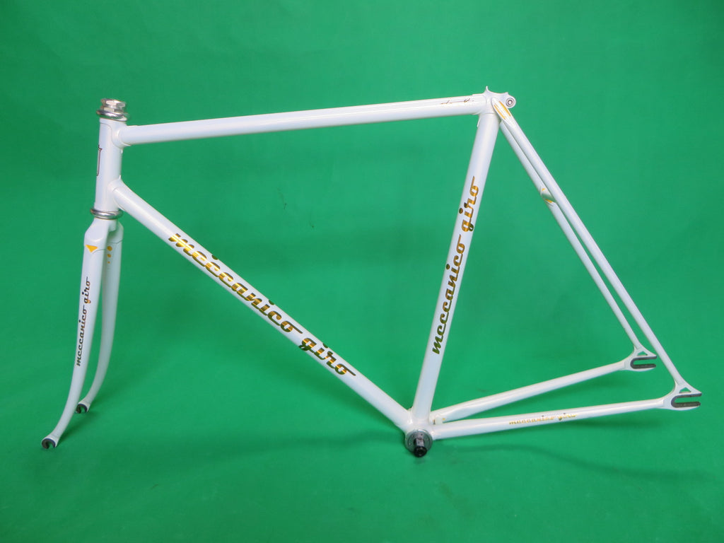 GIRO // White  // 53.5cm