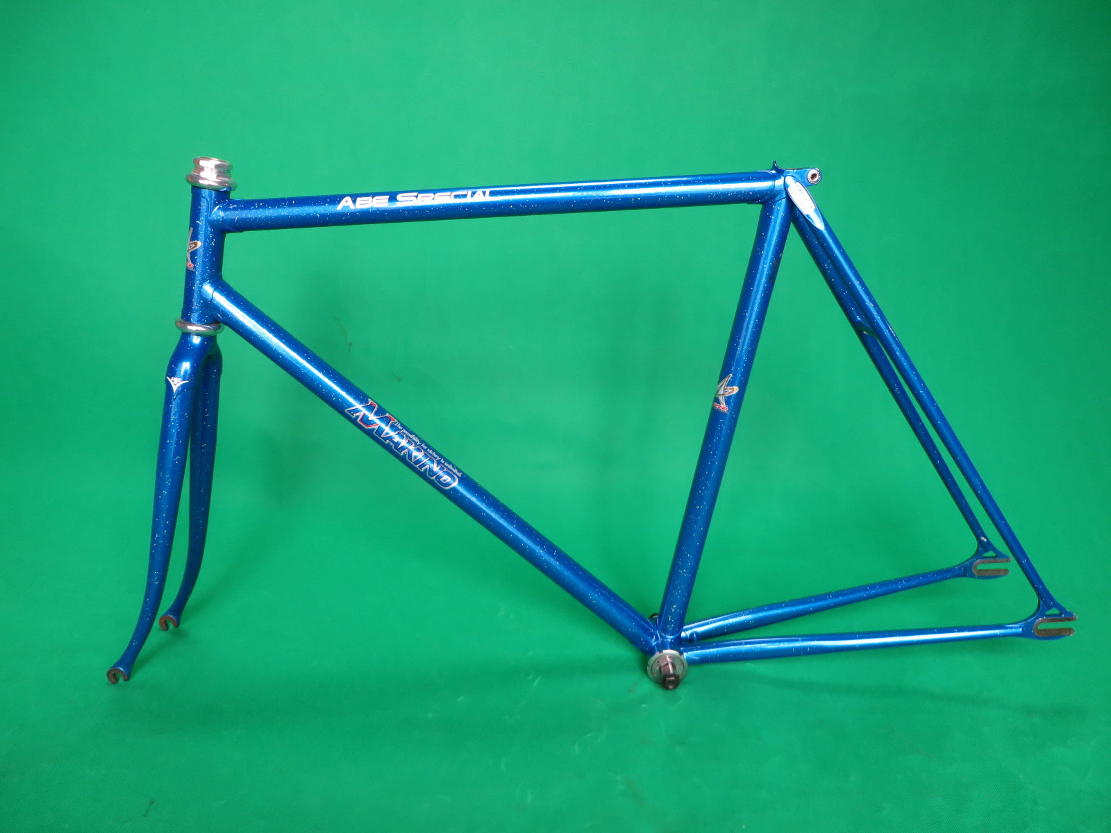Makino // Blue with rainbow flake // 52.5cm