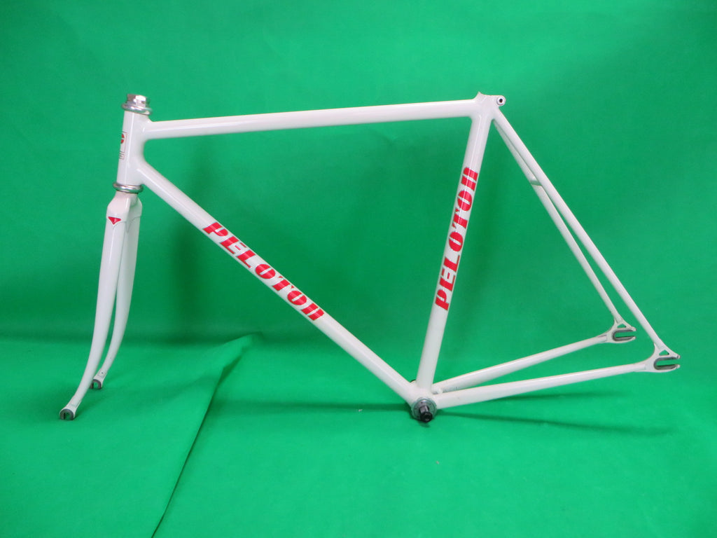 Peloton // white // 51.5cm