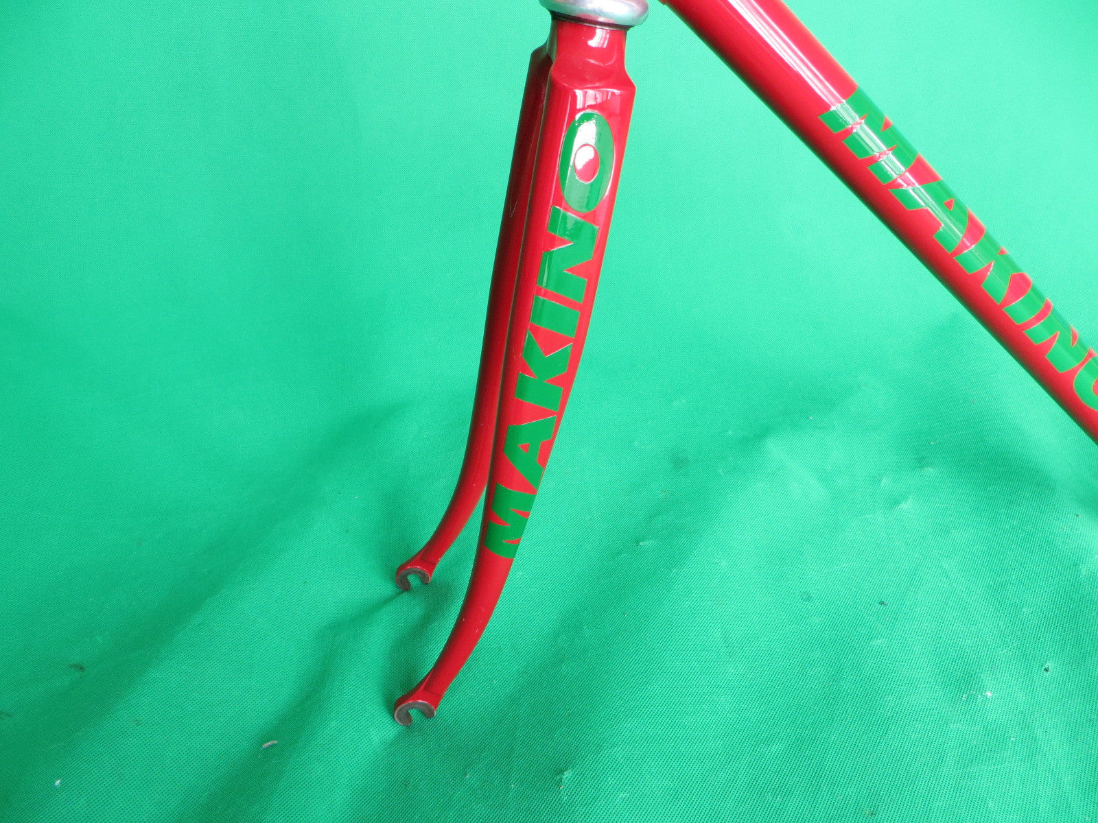 maurizio nannucci /1973 450×320mm 新品 Makino // Red Columbus Max Fork // 48.5cm – NJS EXPORT