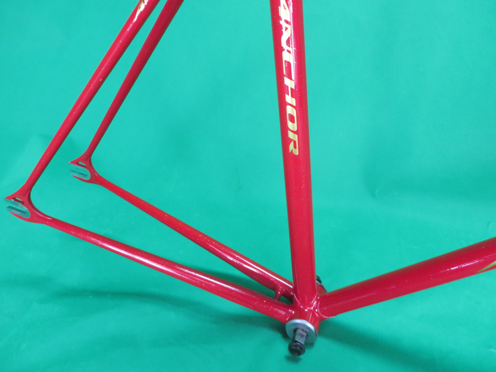 Anchor // Red with gold flake // 50.5cm – NJS EXPORT