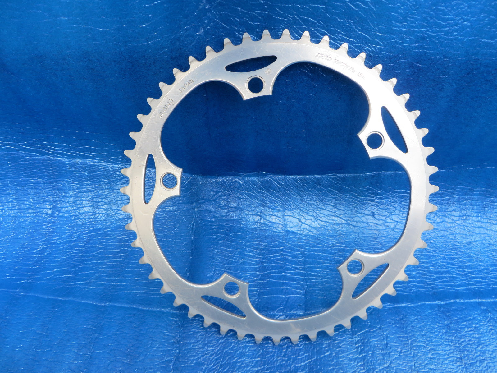 Sugino Aero Mighty 1/8" 144BCD NJS Chainring 51T (19051906)